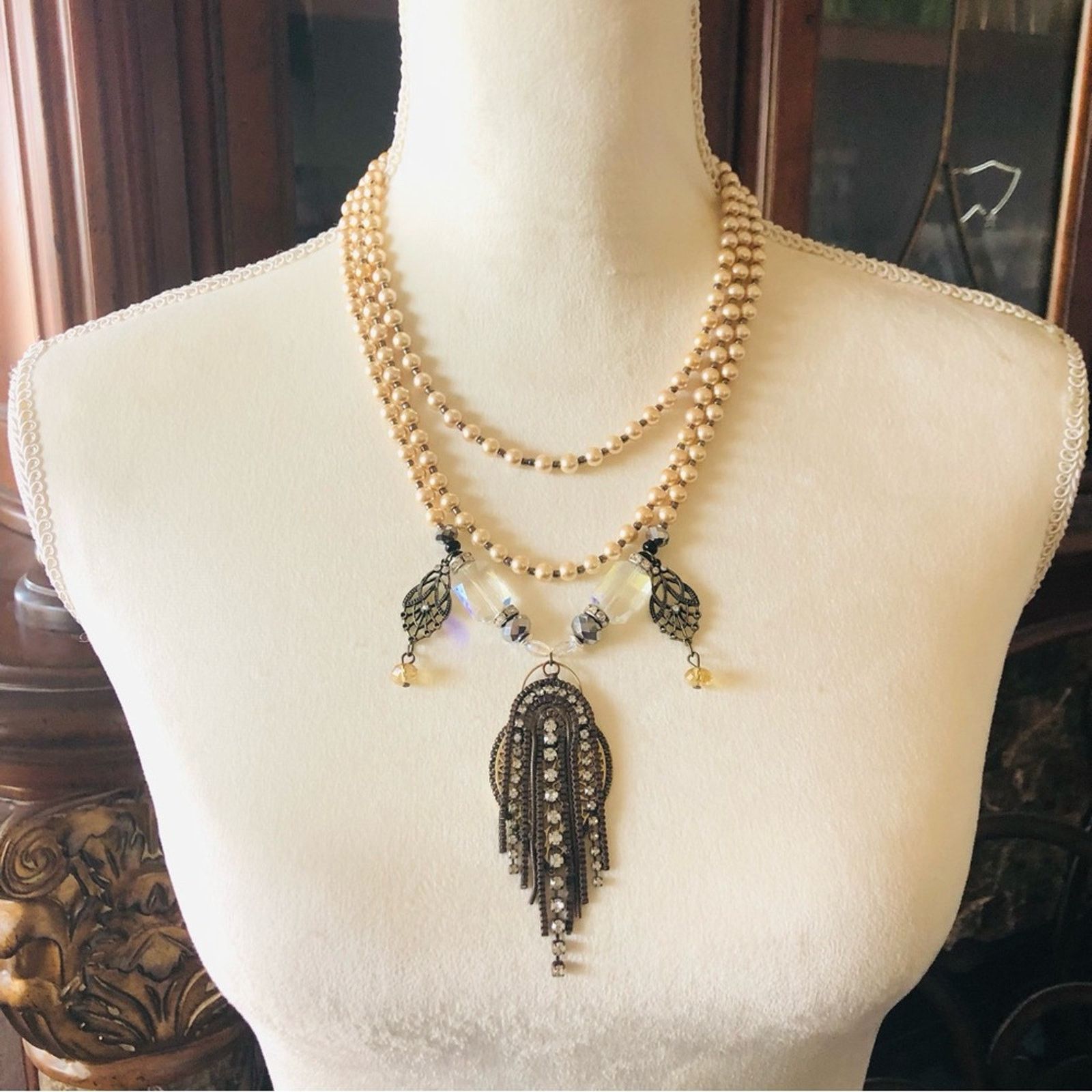 Handmade Handcrafted repurpose pendant Czech glass Pearl necklace Size ONE SIZE - 3 Thumbnail