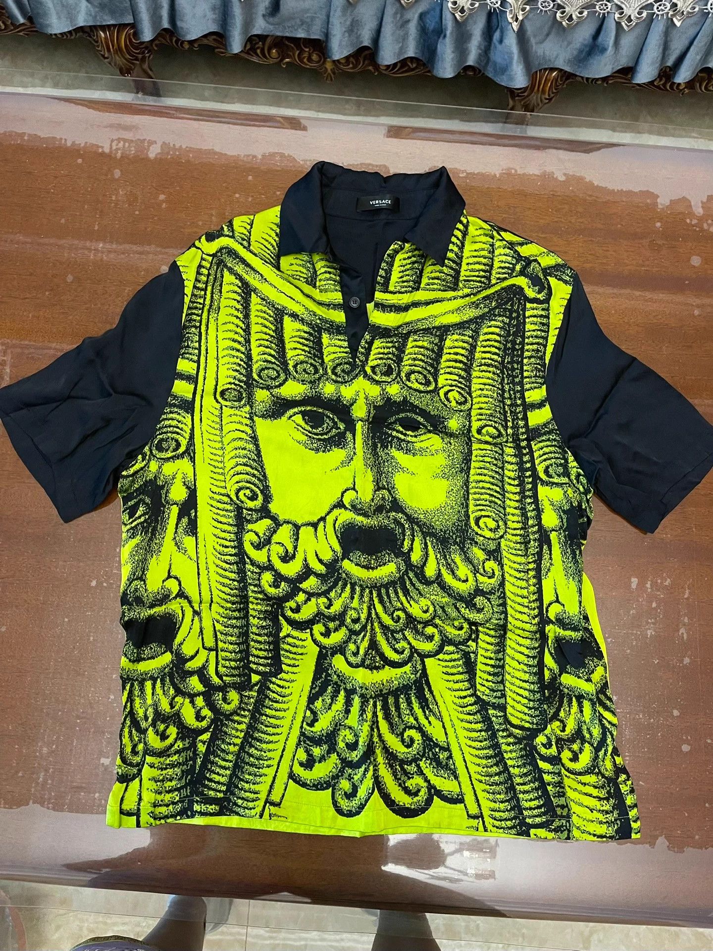 Versace Versace Medusa Silk Polo Shirt 46 Oversized Size US S / EU 44-46 / 1 - 1 Thumbnail