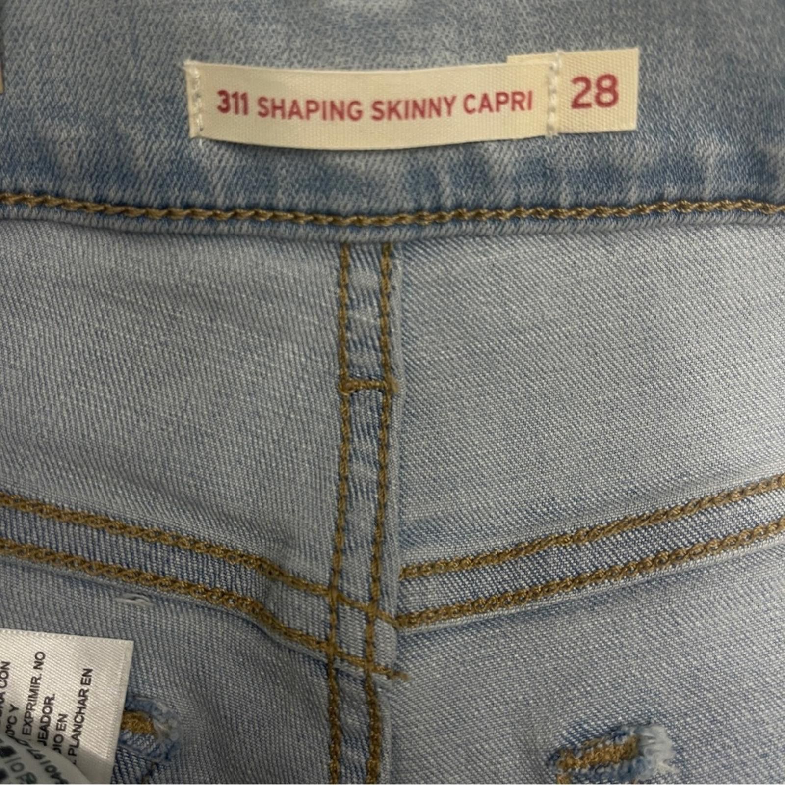 Levi's Levi's Capri size 28 Women's Denim Jeans NWT Size 28" / US 6 / IT 42 - 5 Thumbnail