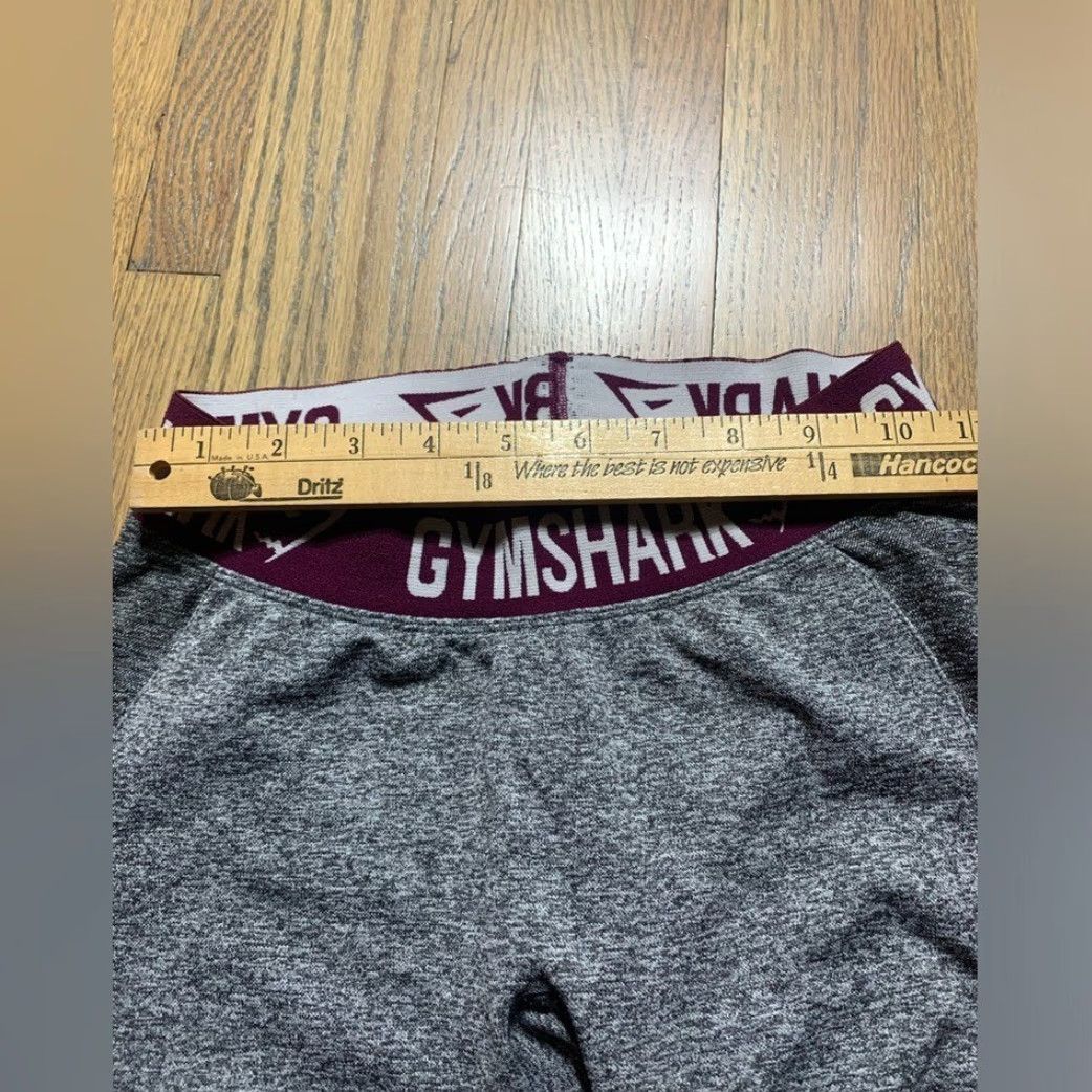 Gymshark Gymshark Shorts Women XS Gray Regular Athletic Gymshark Gray Shorts Women XS Regular Athletic Size 26" / US 2 / IT 38 - 5 Thumbnail