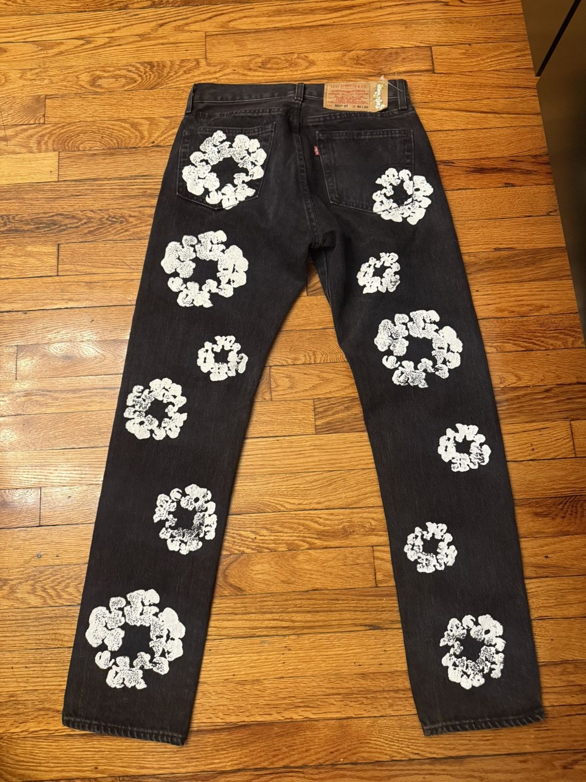 DENIM TEARS Denim Tears Wreath Black Jeans Size 30 Size US 30 / EU 46 - 6 Thumbnail