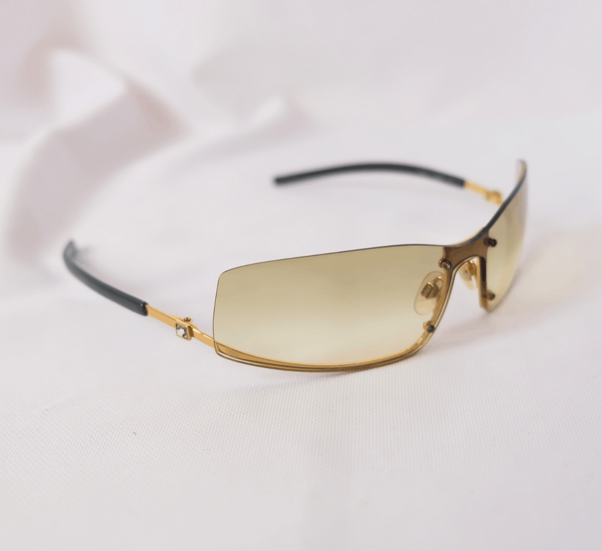 Chanel Vintage Chanel 4066 Women Sunglasses Size ONE SIZE - 7 Thumbnail