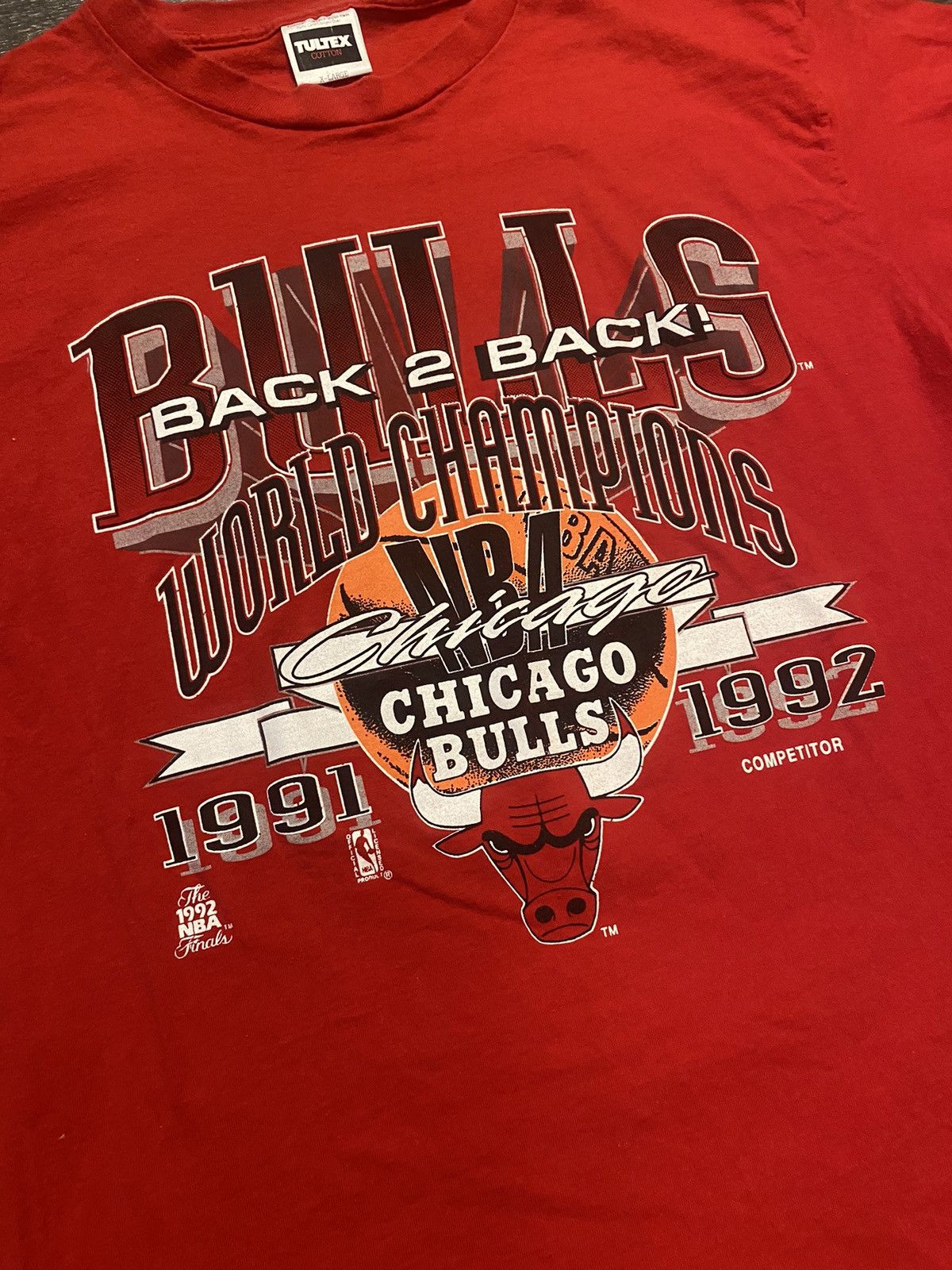 Tultex Vintage 1992’ Chicago Bulls Shirt Size US XL / EU 56 / 4 - 2 Thumbnail