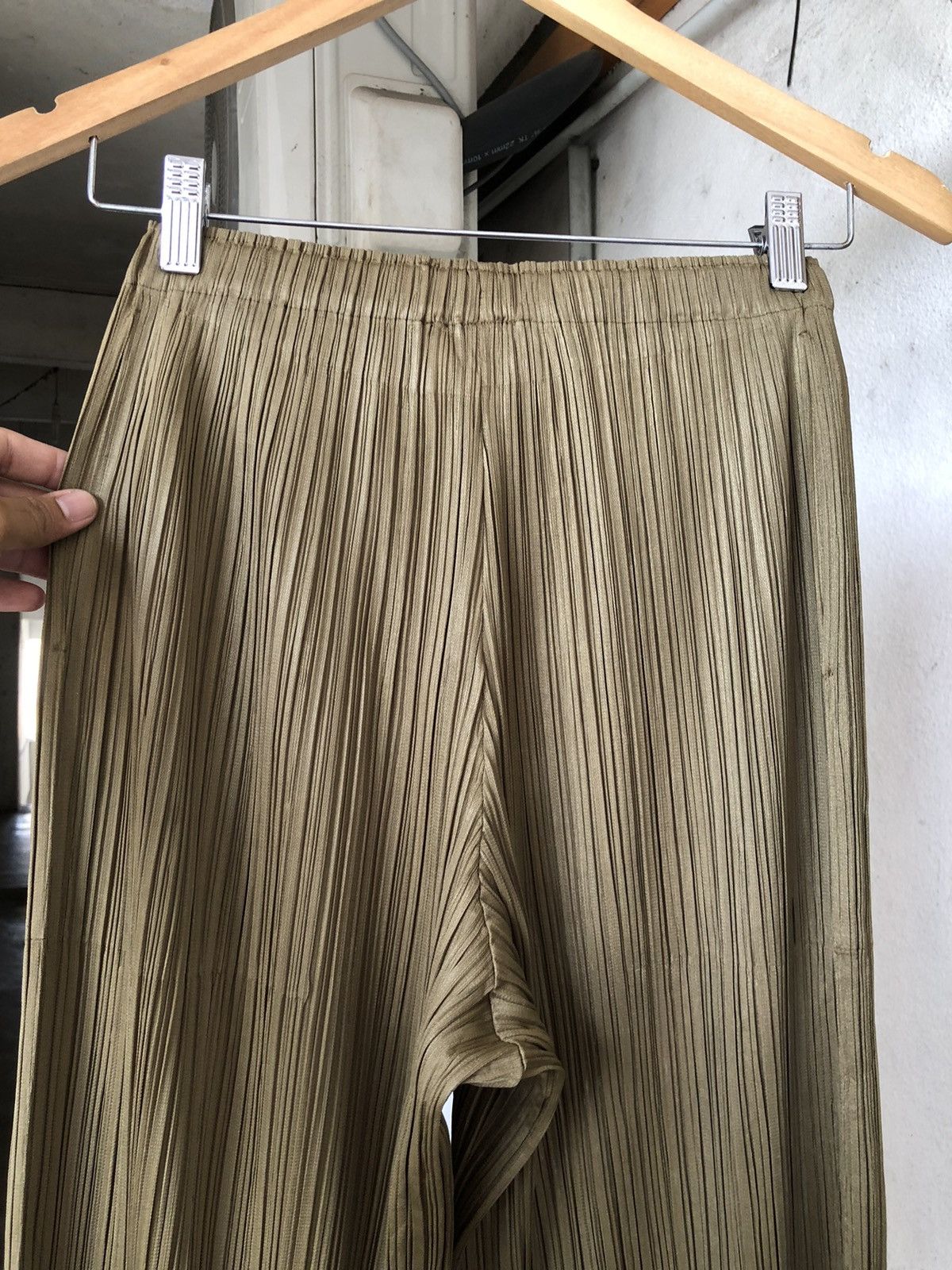 Pleats Please Issey Miyake Pleats Pleas Issey Miyake Pants Size 28" / US 6 / IT 42 - 14 Thumbnail