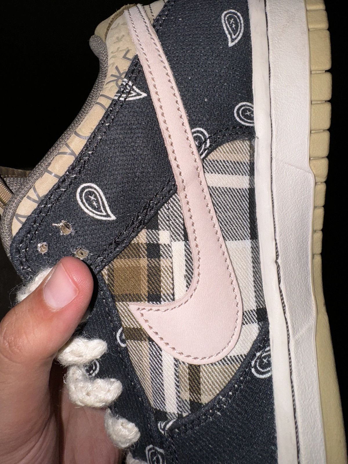 Nike × Travis Scott Nike x Travis Scott SB DUNK LOW. US 8.5. UK 7.5 Size US 8.5 / EU 41-42 - 14 Thumbnail