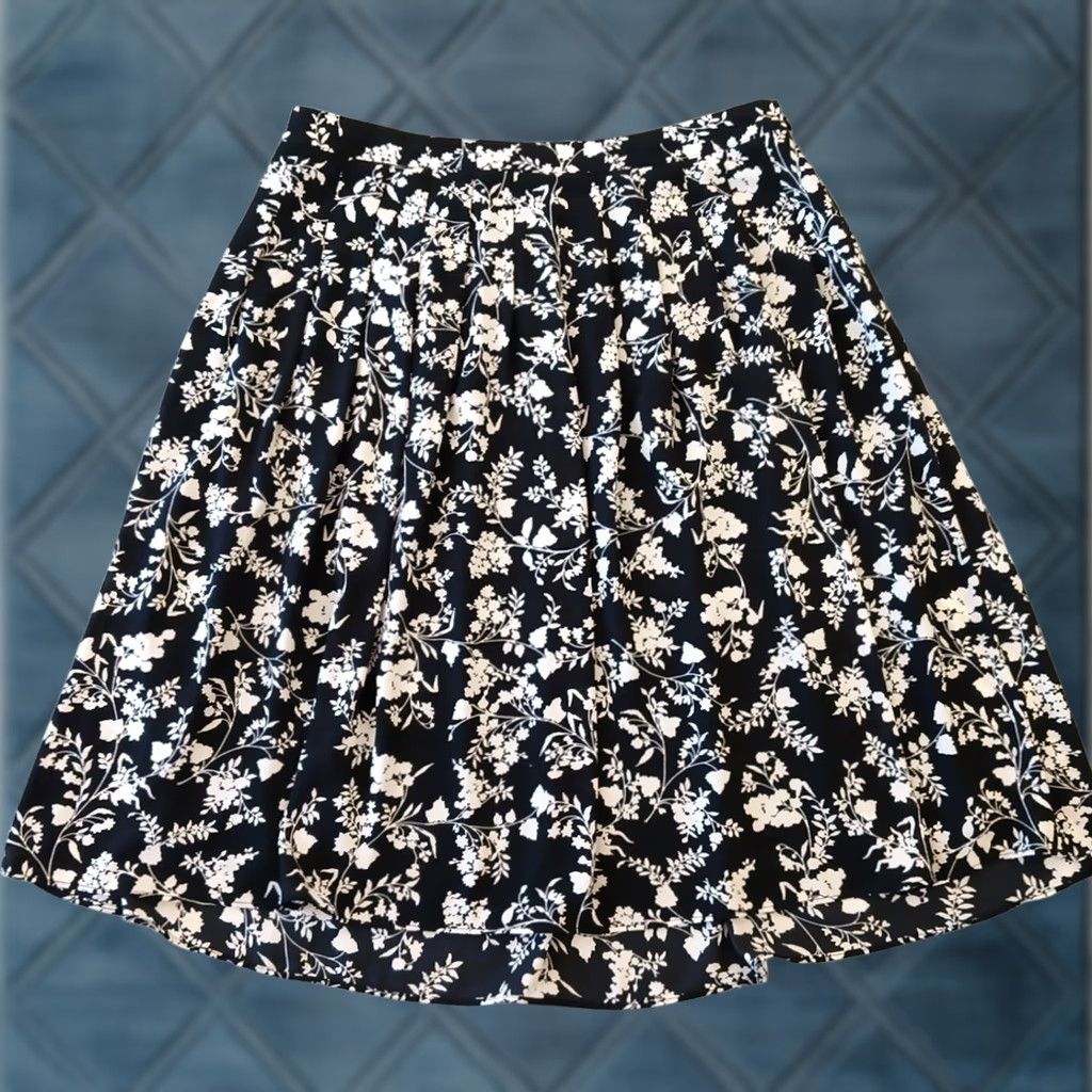 Talbots Talbots Skirt A-Line Midi Black Floral Lined 10 Womens Zip Polyester Spandex Flagship Regular Vintage: No Size 32" / US 10 / IT 46 - 1 Thumbnail