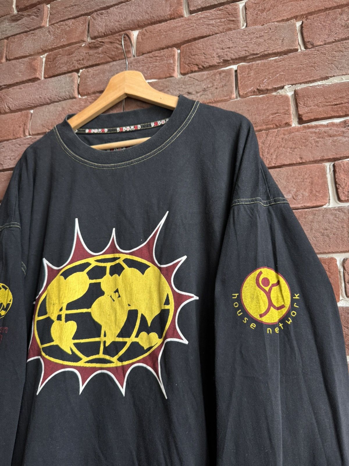 Band Tees 90s MayDay Bad+Mad Love Parade rave vintage long Techno tee Size US XXL / EU 58 / 5 - 3 Thumbnail
