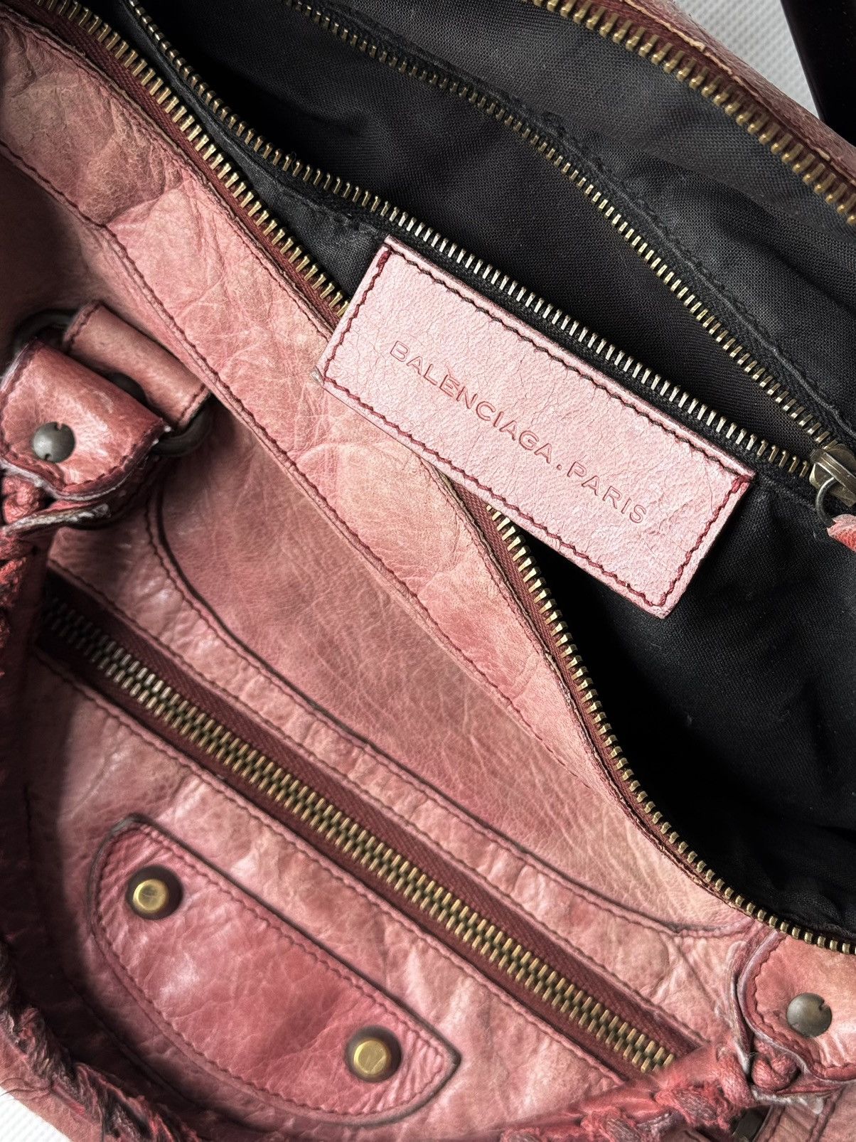 Balenciaga × Designer × Vintage Vintage Balenciaga City Bag Distressed Leather Handbag Size ONE SIZE - 14 Thumbnail