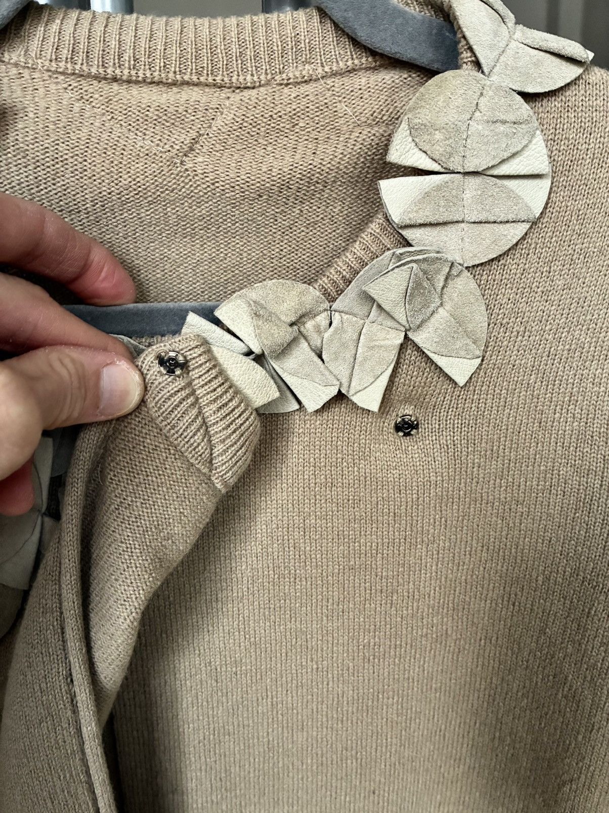 ATSURO TAYAMA ATSURO TAYAMA Vintage Suede Floral Appliqué Draped Cardigan Size ONE SIZE - 10 Thumbnail