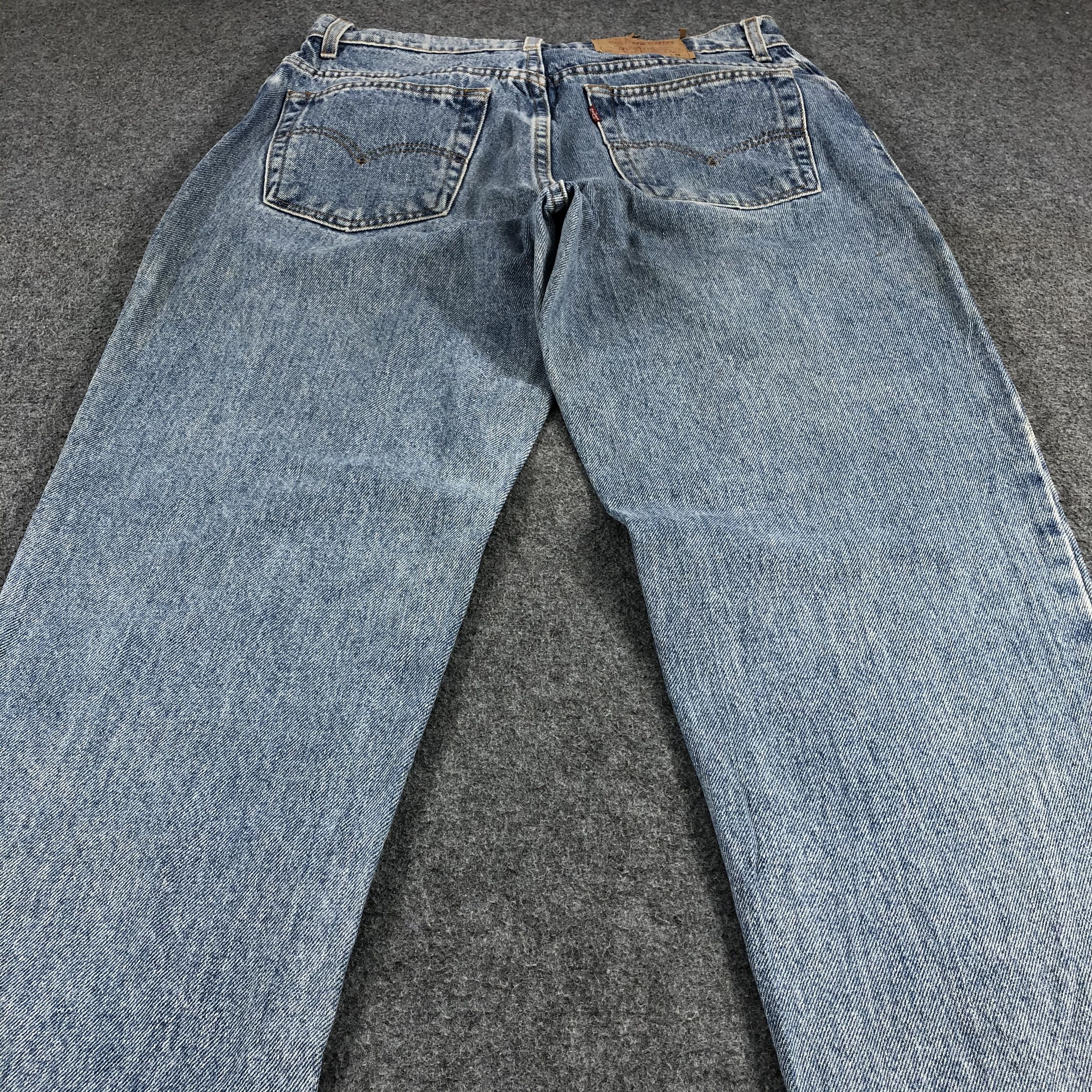 Levi's × Vintage Vintage 90s Blue Wash Levis 550 Jeans-JM1383 Size US 32 / EU 48 - 4 Thumbnail
