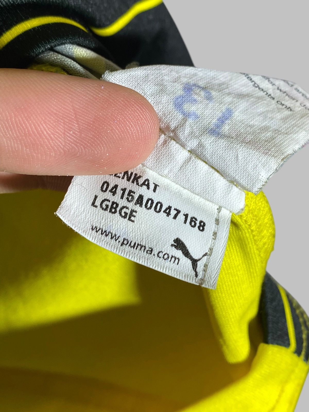Puma Puma Watford 2015/16 Home Football Shirt Soccer Jersey Size US L / EU 52-54 / 3 - 14 Thumbnail