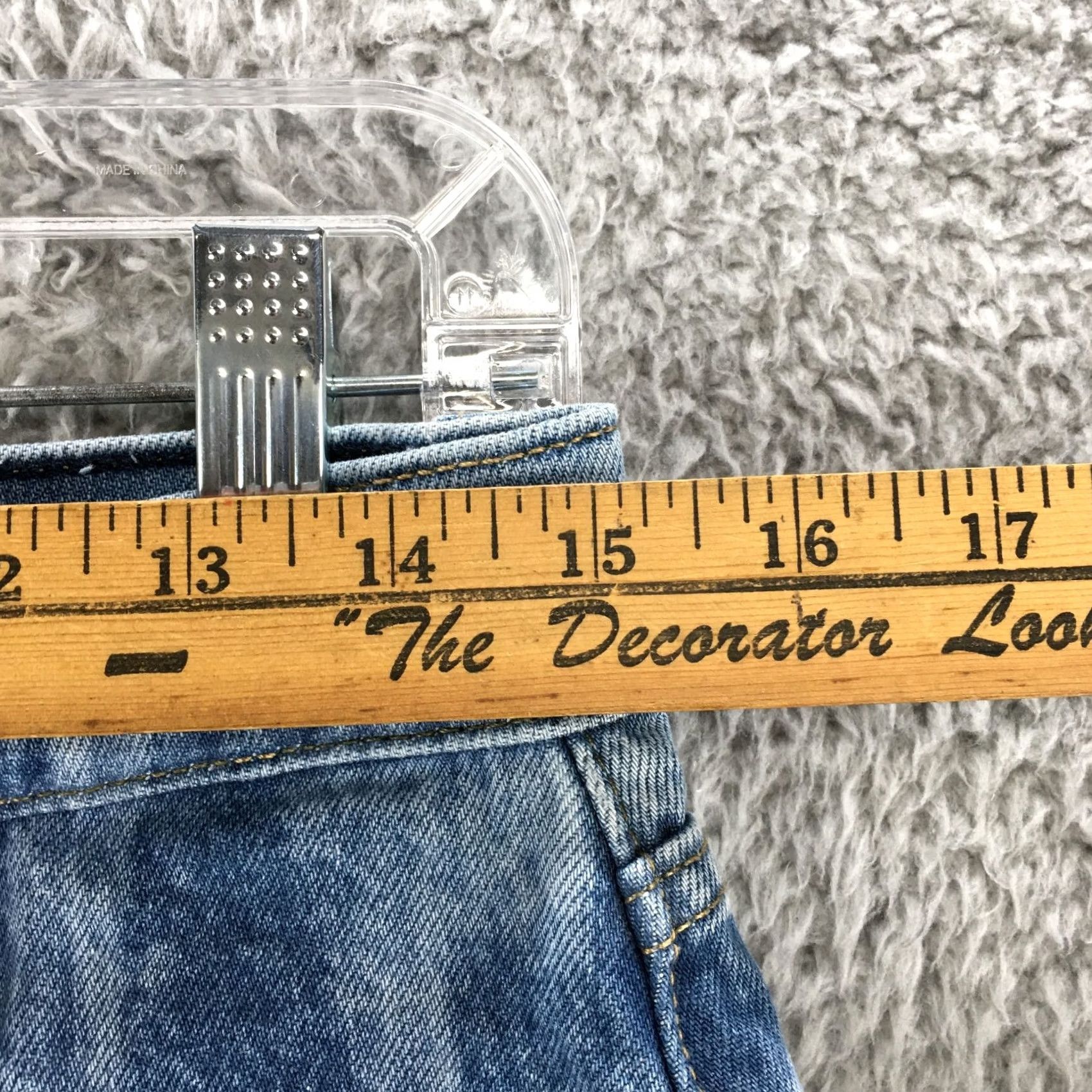 Vintage Arizona Jean Co. High Rise Vintage Cut-Off Shorts Womens 11 Blue Acid Wash Denim Size 32" / US 10 / IT 46 - 4 Thumbnail