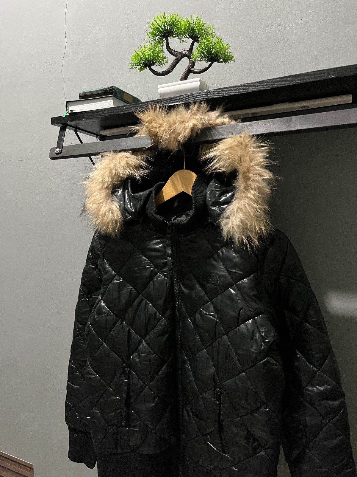 If Six Was Nine RARE❤️‍🔥Vondutch Puffer Down jacket with fur Size US M / EU 48-50 / 2 - 3 Thumbnail