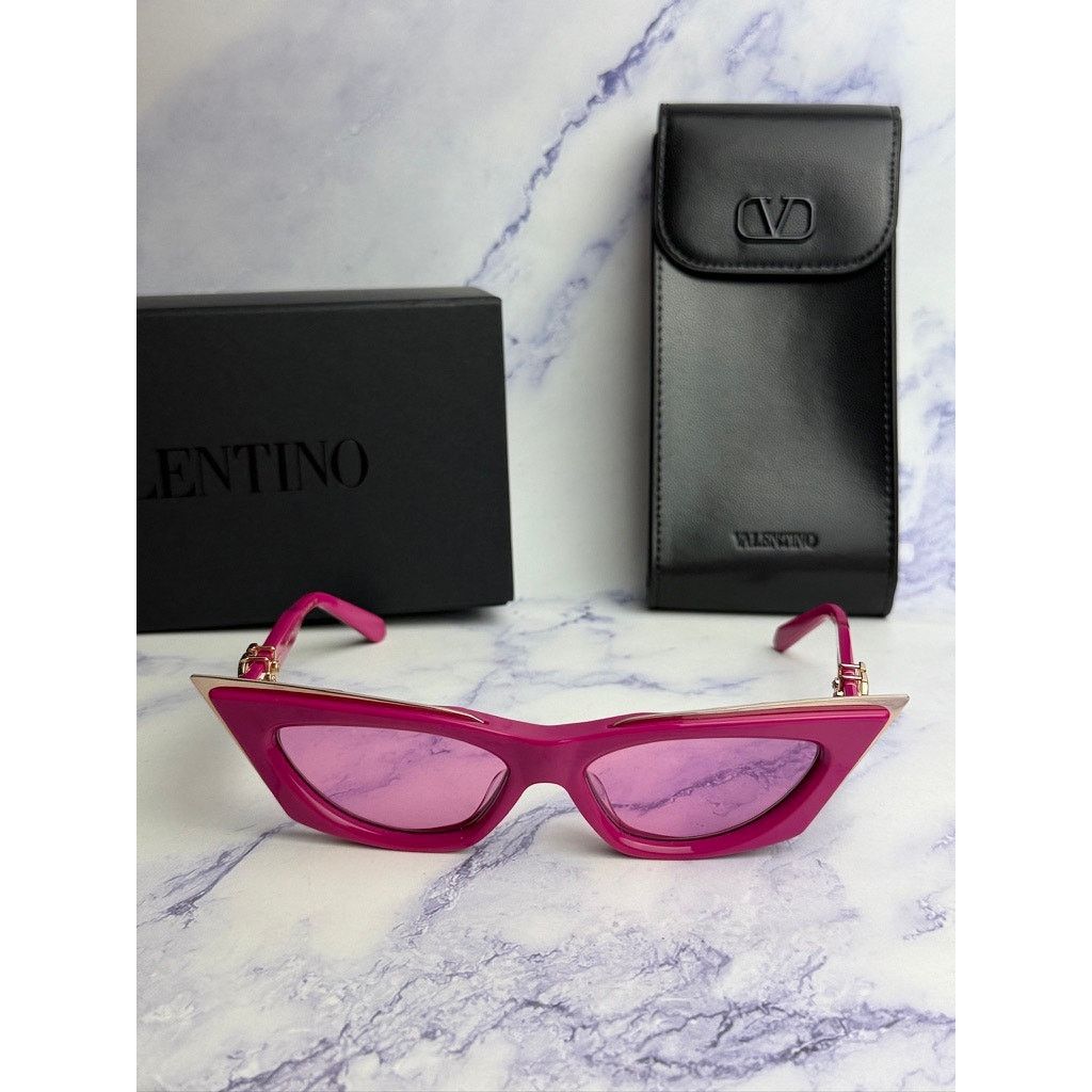 Valentino NEW Valentino V-Goldcut VLS113-C Pink Cat Eye Sunglasses Size ONE SIZE - 4 Thumbnail