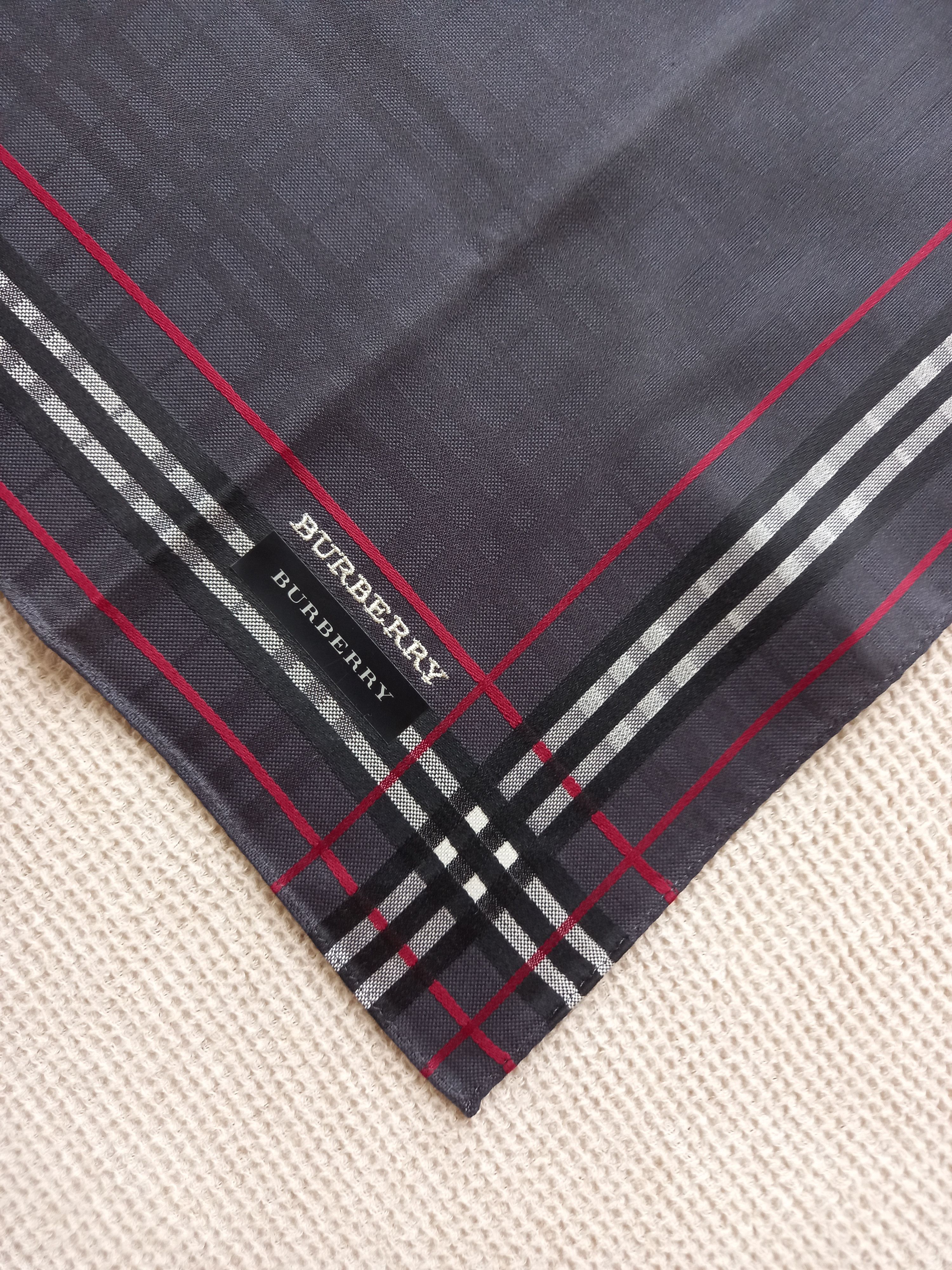 Burberry × Vintage 2 Burberry Bandana/Handkerchief embroidery nova check Size ONE SIZE - 4 Thumbnail