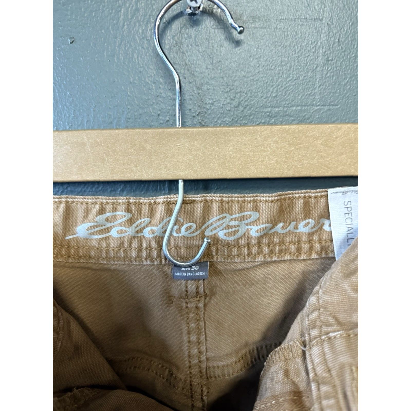 Eddie Bauer VINTAGE Eddie Bauer Mens Khaki Chino Shorts 34 Beige Chino Shorts Mens 34 Beige Eddie Bauer Mens Nk?? Size US 34 / EU 50 - 3 Thumbnail