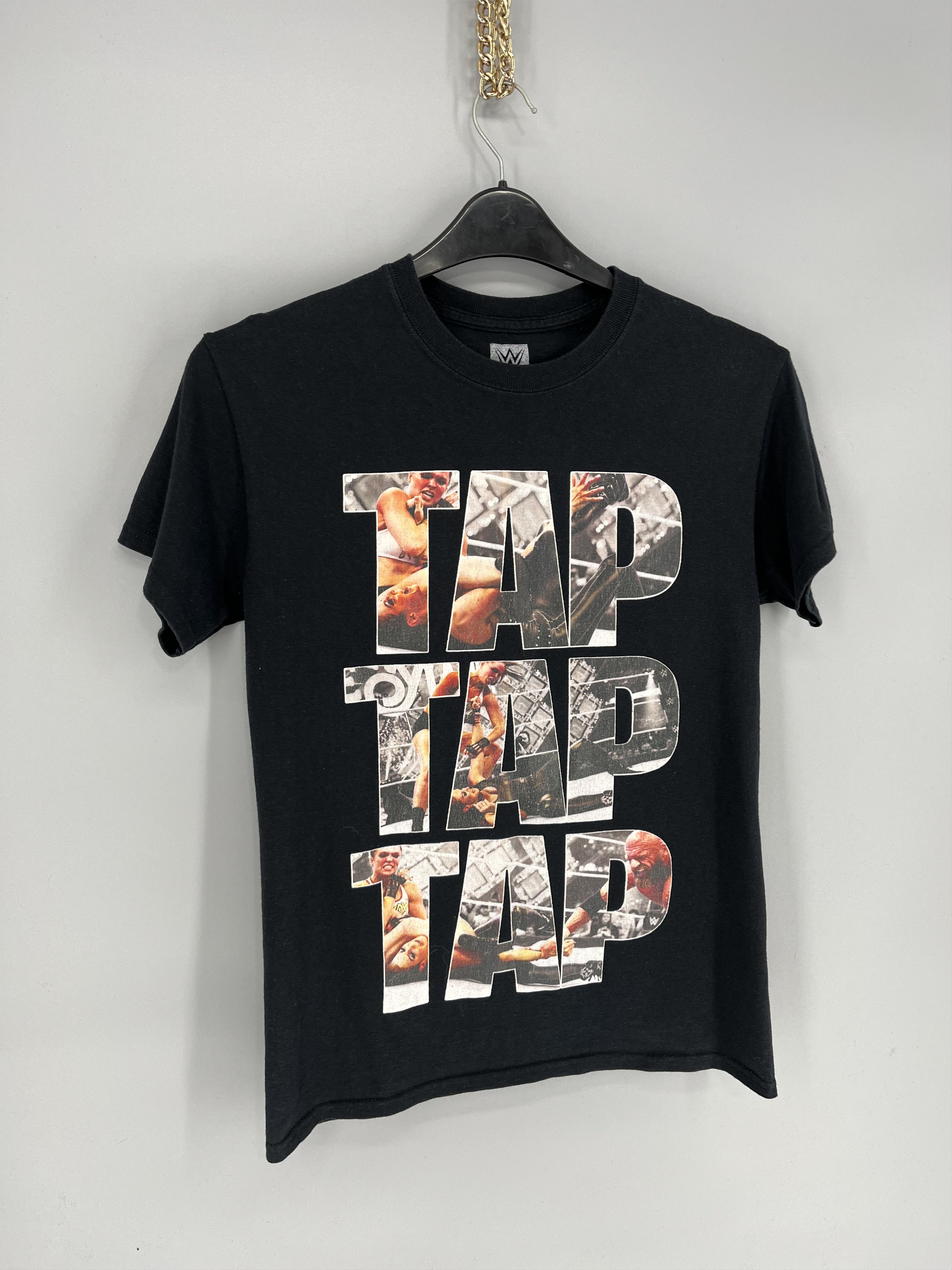 Other Vintage Y2K Wwe "TAP TAP TAP" Authentic Streetwear T-Shirts Size US S / EU 44-46 / 1 - 2 Thumbnail