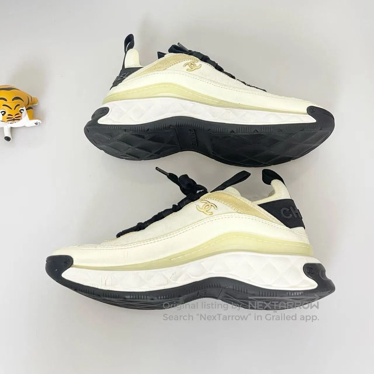 Chanel Chanel White Air Cushion Sneakers. Size US 5 / IT 35 - 2 Thumbnail