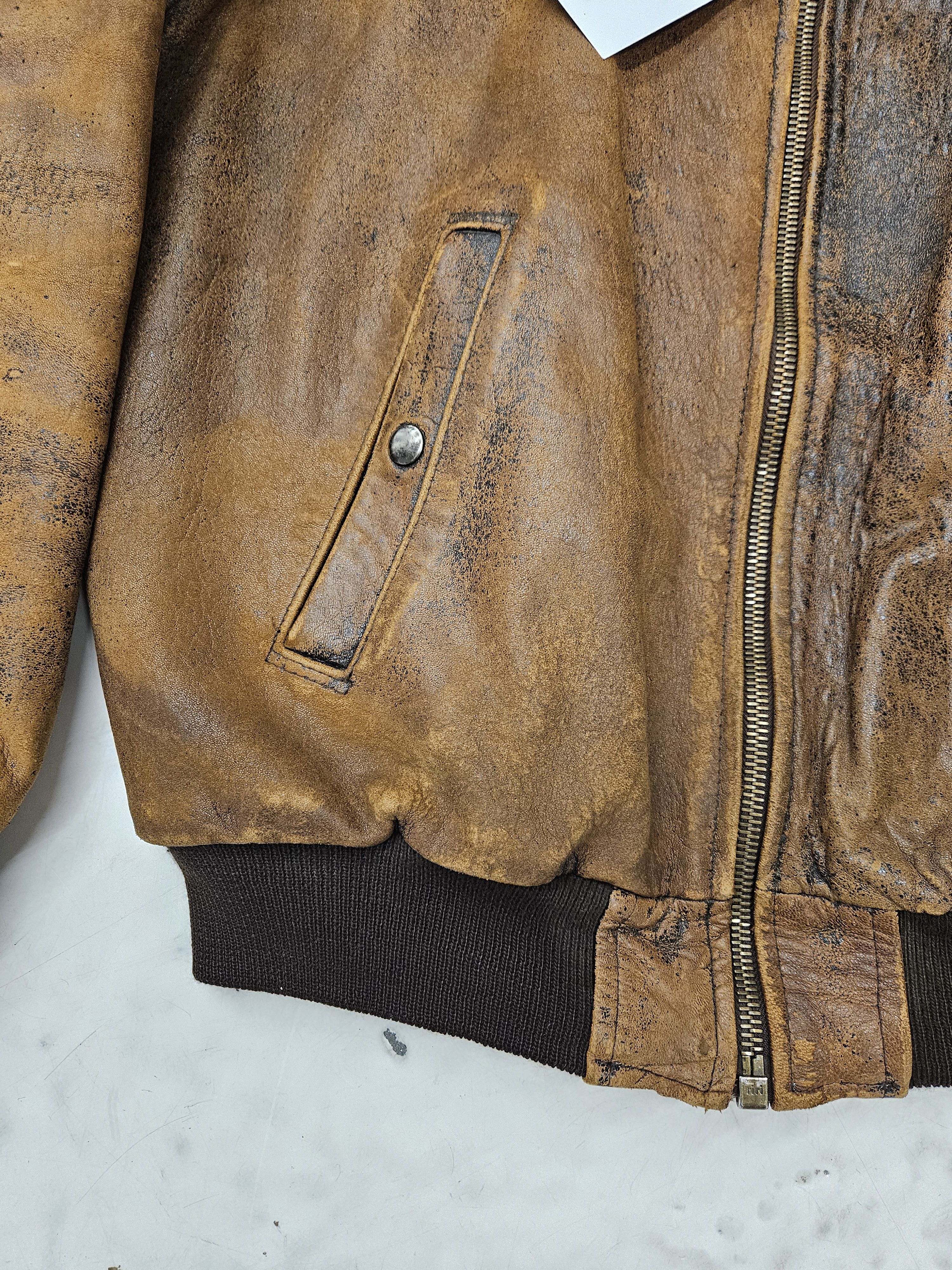 Chevignon Vintage chevignon distressed aviator bomber leather jacket Size US M / EU 48-50 / 2 - 6 Thumbnail