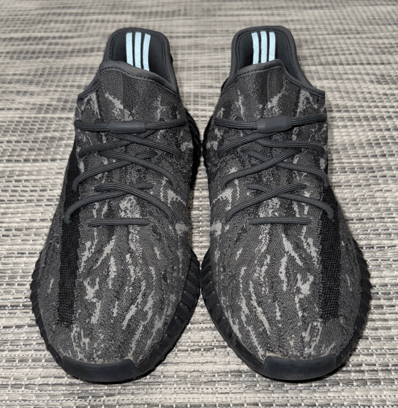 Yeezy Adidas Yeezy 350 V2 "MX Dark Salt" Size US 11 / EU 44 - 3 Thumbnail
