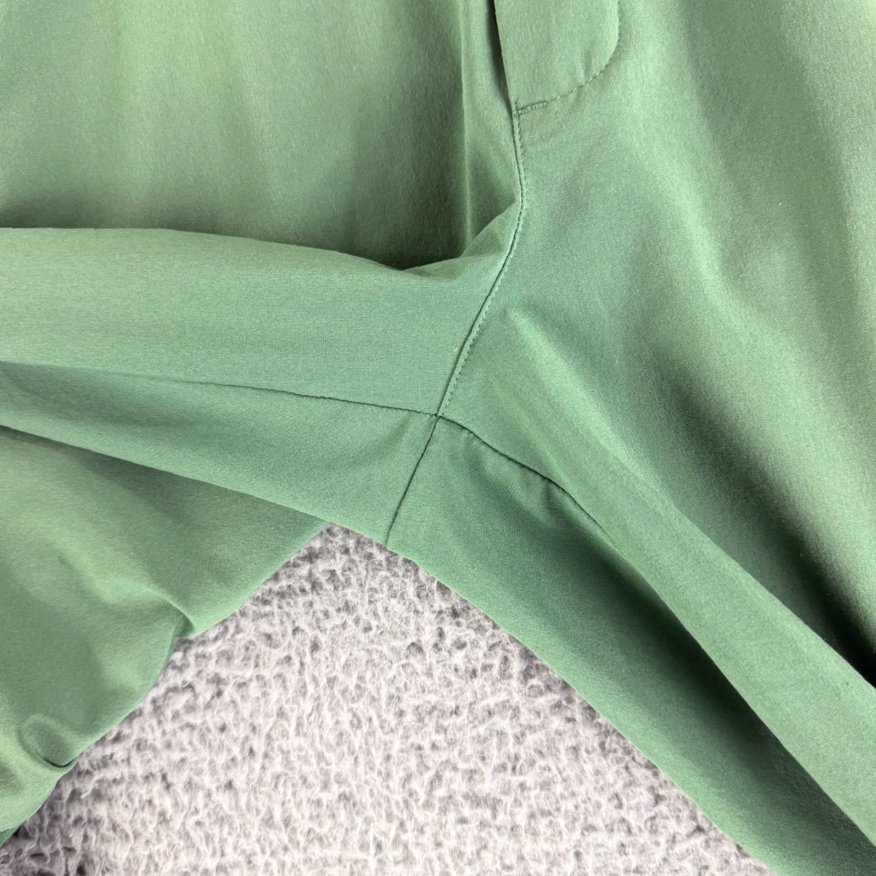 Athleta Athleta Brooklyn Ankle Pant Womens Size 4 Green Pull On Straight Leg Lightweight Size 27" / US 4 / IT 40 - 3 Thumbnail