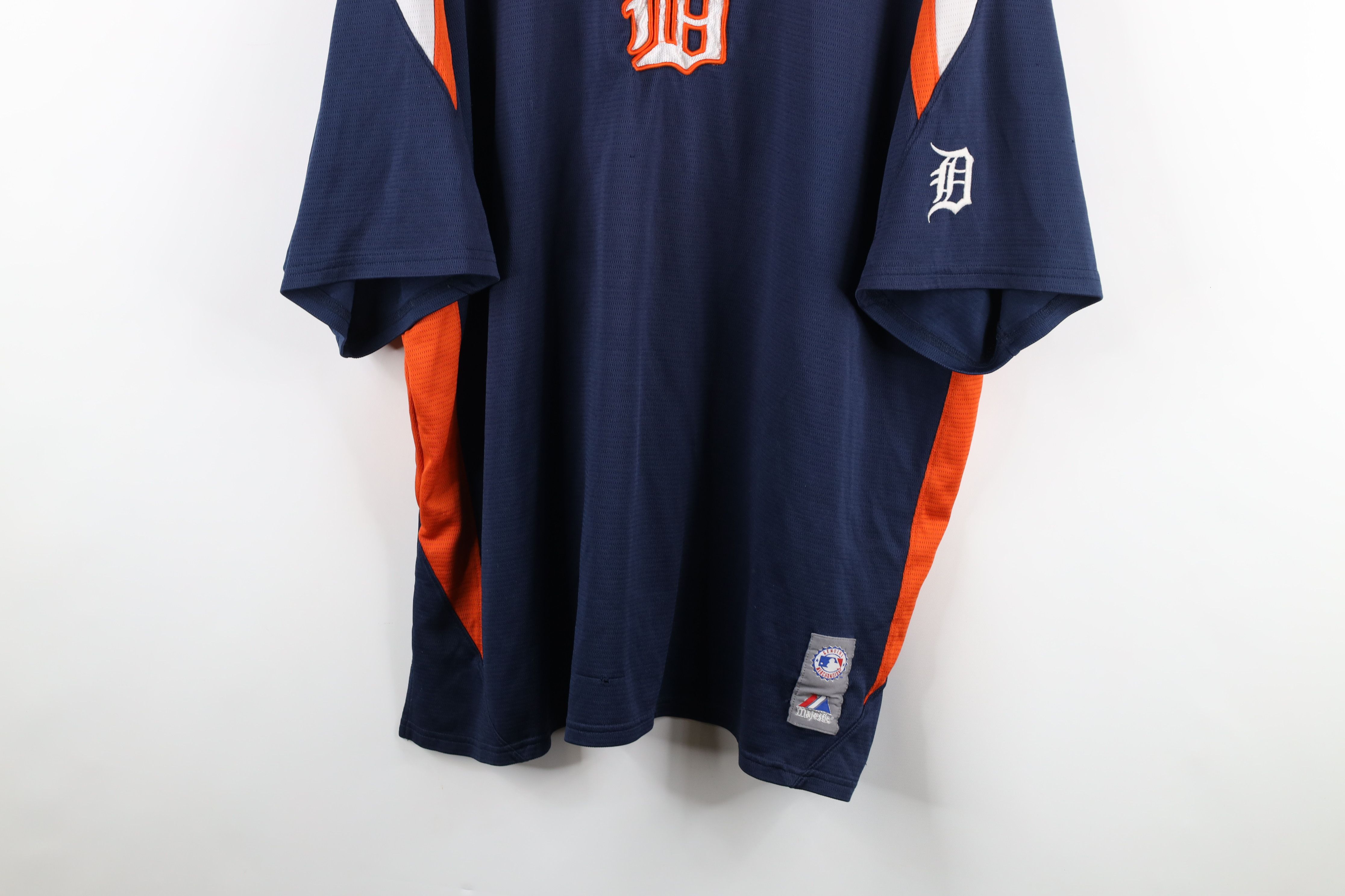 Vintage Vintage Majestic Heavyweight English D Detroit Tigers Shirt Size US XXL / EU 58 / 5 - 3 Thumbnail