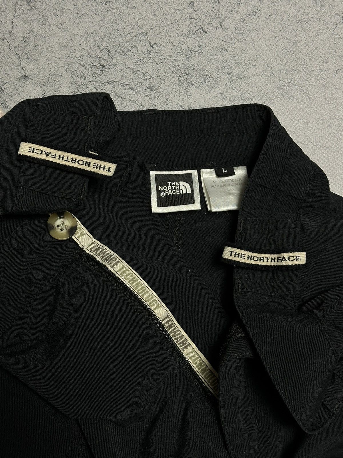 The North Face Vintage The North Face Nylon Shorts Size US 34 / EU 50 - 10 Thumbnail