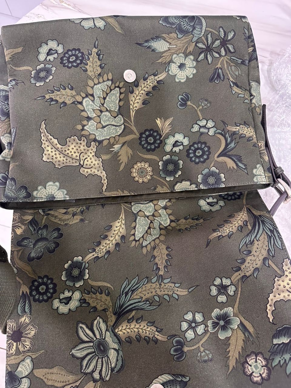 Gucci Authentic Gucci Green Canvas Shoulder Bag Size ONE SIZE - 11 Thumbnail