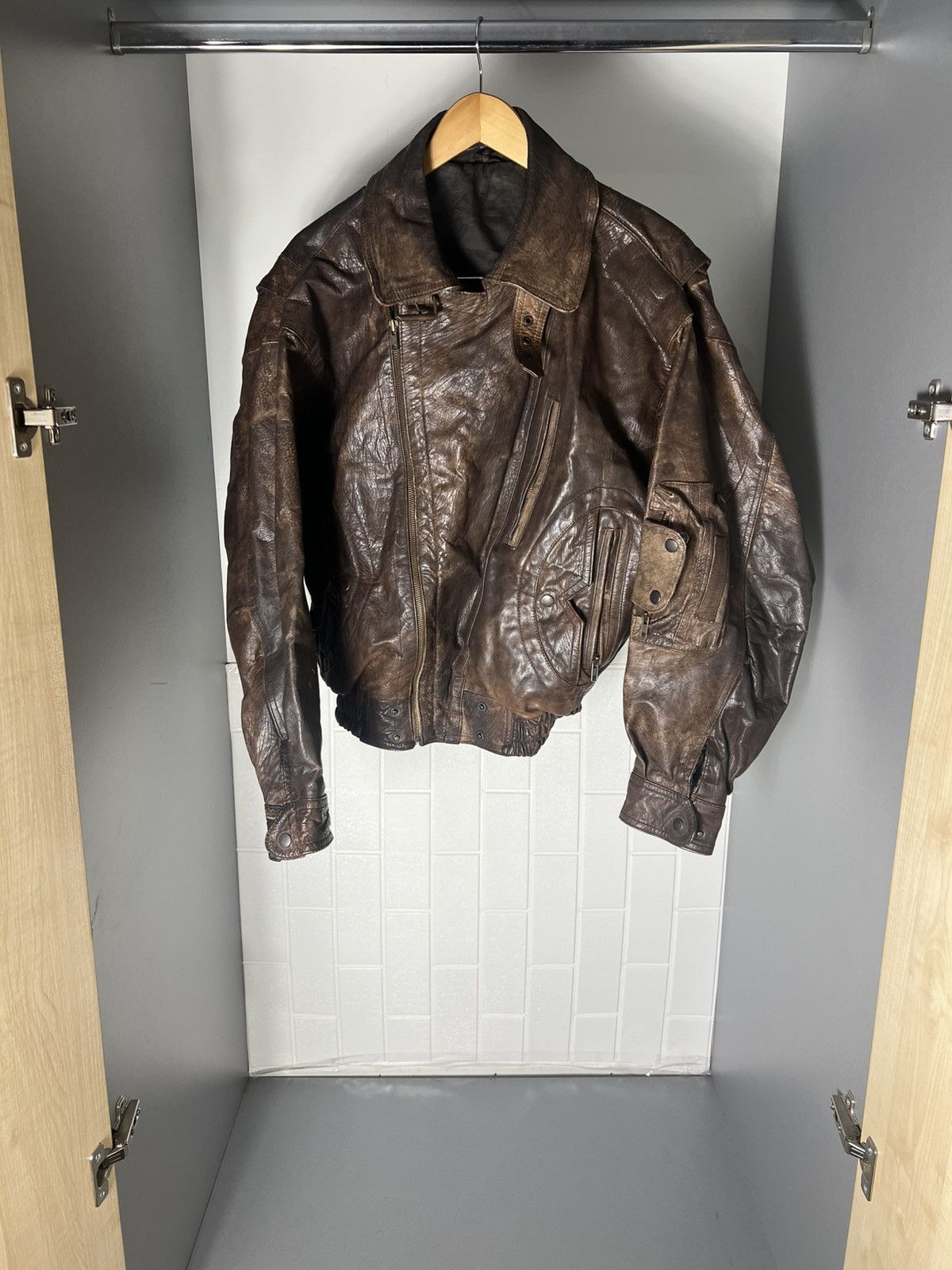Genuine Leather VINTAGE GENUINE LEATHER BOMBER JACKET MOTORCYCLE RETRO 90s Size US M / EU 48-50 / 2 - 5 Thumbnail