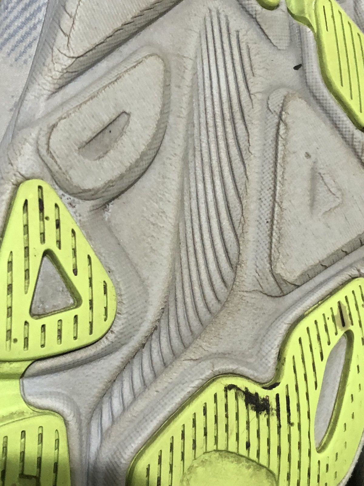 Hoka Hoka One One Clifton 9 Shoes Womens Size 9.5D Wide Size US 9.5 / IT 39.5 - 19 Thumbnail