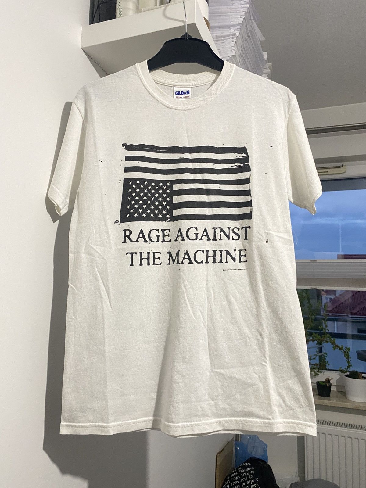 Band Tees × Vintage Rage Against The Machine Flag 2008 y2k t-shirt band tees Size US S / EU 44-46 / 1 - 14 Thumbnail