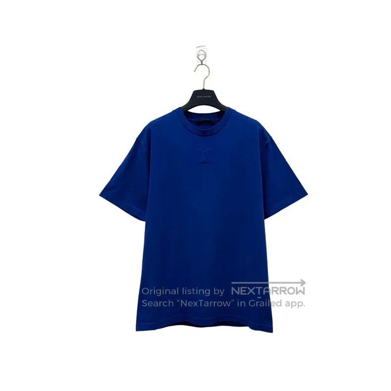 Louis Vuitton Louis Vuitton Blue embossed short sleeve Size US L / EU 52-54 / 3 - 1 Thumbnail