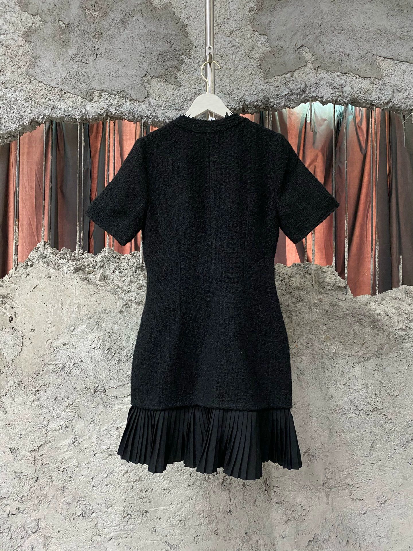 Sandro Sandro dress size 36 99 new missing button Size XS / US 0-2 / IT 36-38 - 2 Thumbnail