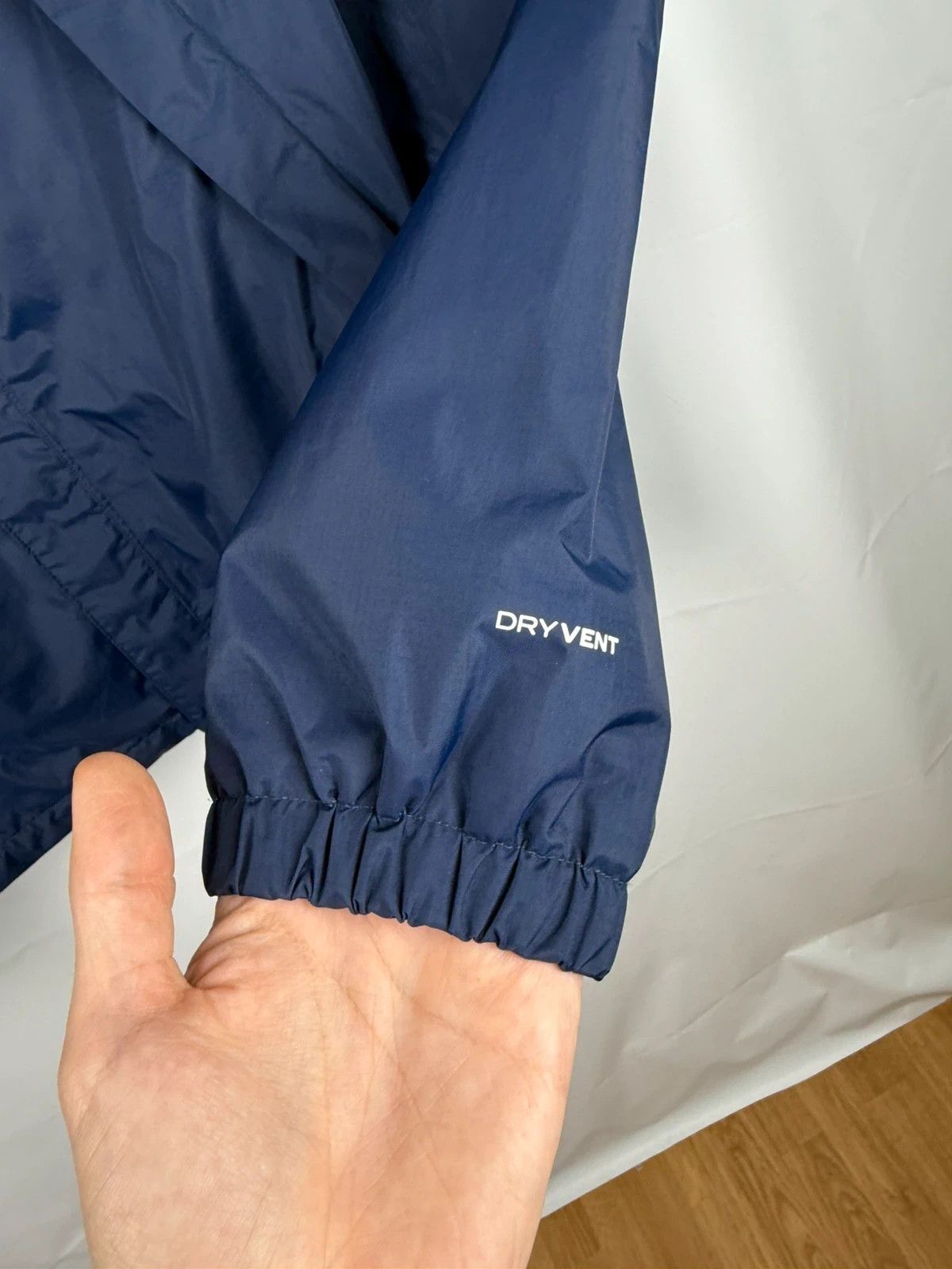 The North Face The North Face Dryvent Hooded Jacket Lightweight Men size M Size US M / EU 48-50 / 2 - 6 Thumbnail