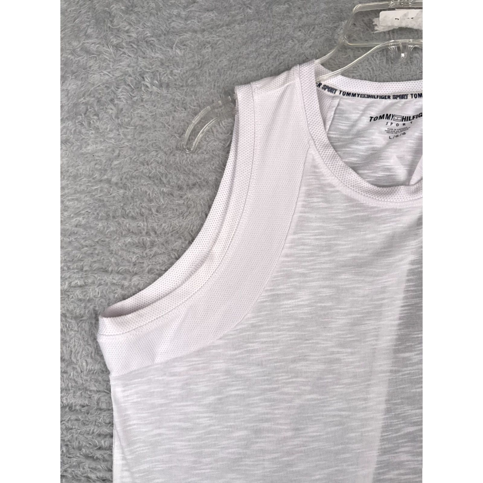 Tommy Hilfiger VINTAGE Tommy Hilfiger Sport Shirt Women Large White Tank Sleeveless Lightweight Open Logo Casual Sleeveless Shirt Womens L White Sports 90s Size L / US 10 / IT 46 - 3 Thumbnail