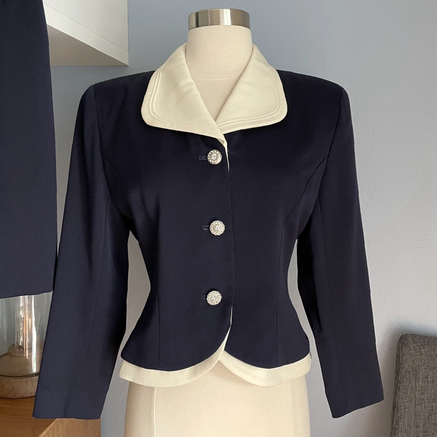 Vintage VINTAGE Courreges 80’s Jacket & Skirt Suit Wool Navy w/Rhinestone Buttons S Size 28" / US 6 / IT 42 - 2 Thumbnail