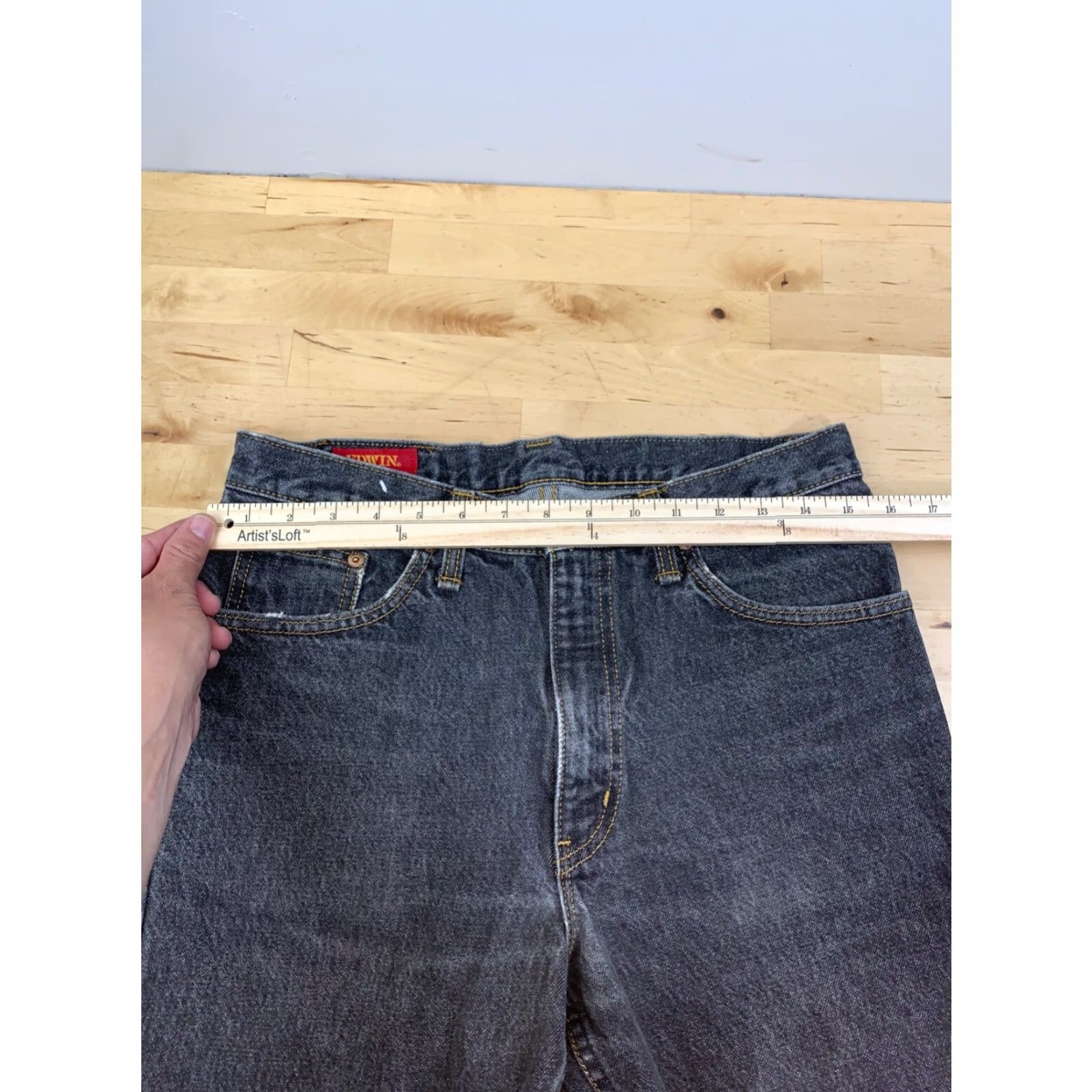 Edwin VINTAGE Edwin Denim Short Jorts Cut Off Mens 32 Black Raw Hem 6.5in 90s Punk Rock USA Skate Jeans Shorts Mens Size US 32 / EU 48 - 6 Thumbnail