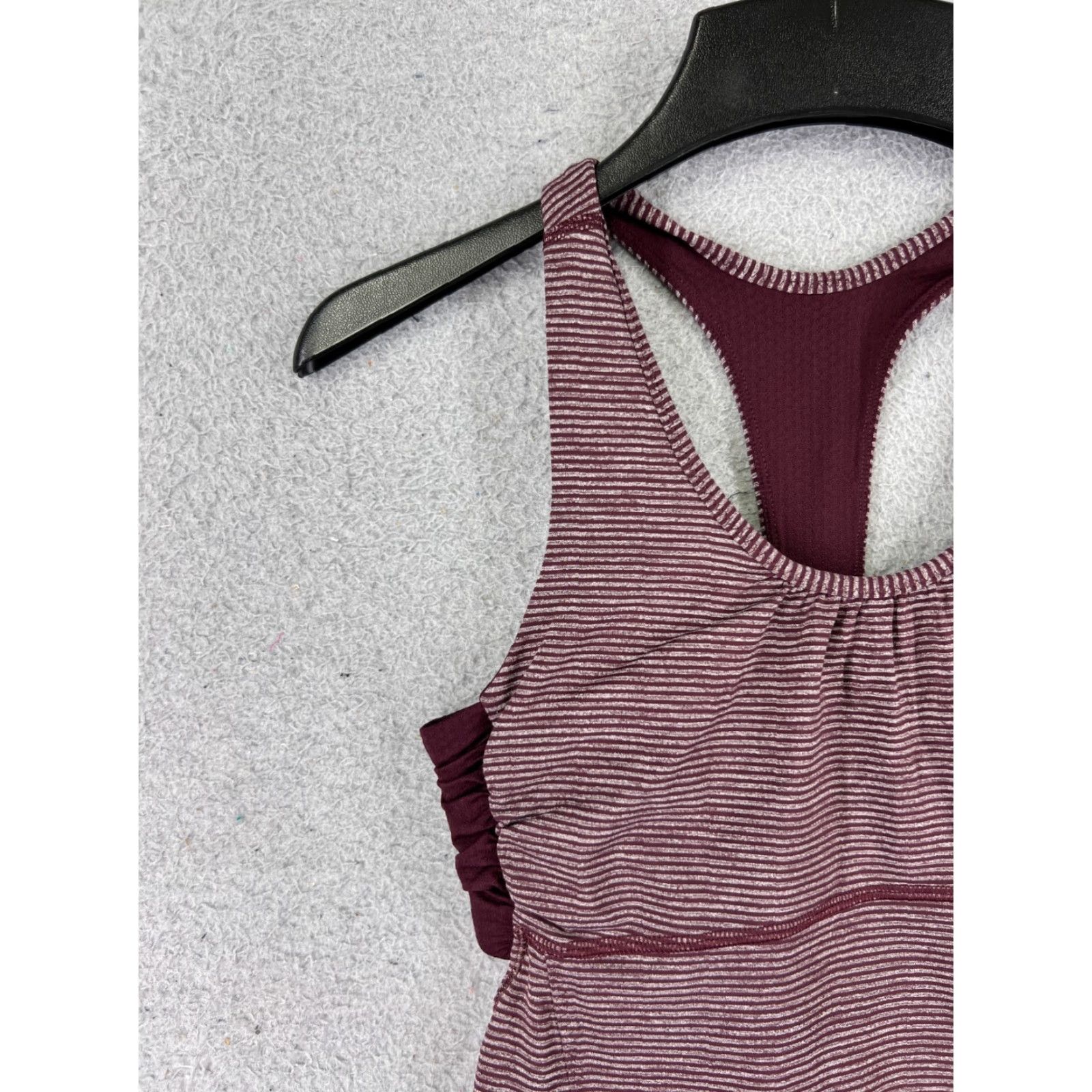 Lululemon Lululemon Shirt Women Tank Built-In Bra Striped Pink Round Neck Sleeveless Racerback Size 6 Size M / US 6-8 / IT 42-44 - 3 Thumbnail