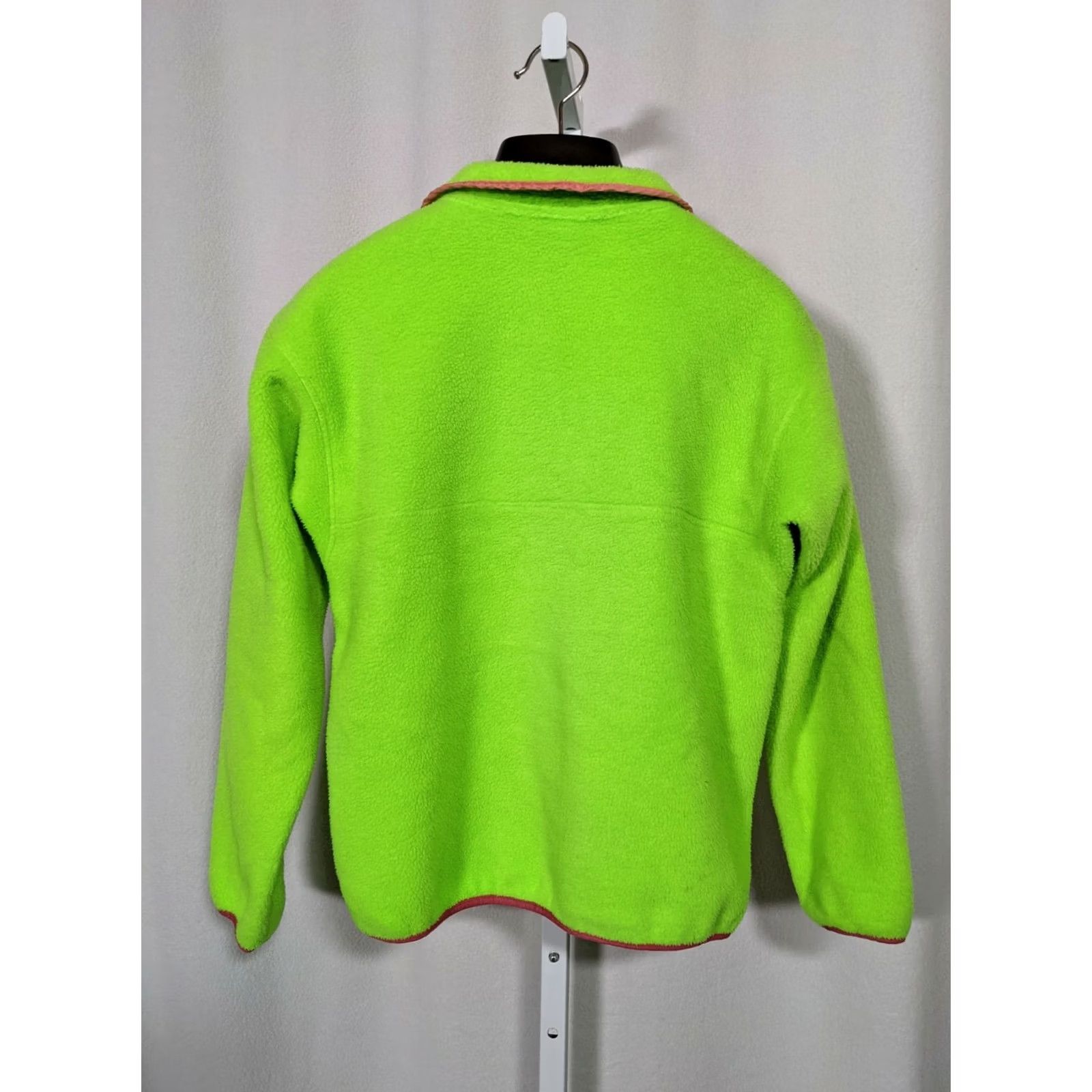 Patagonia VINTAGE Patagonia Pullover Fleece USA 10 Womens Neon Green Bubblegum Pink 90s Size L / US 10 / IT 46 - 3 Thumbnail
