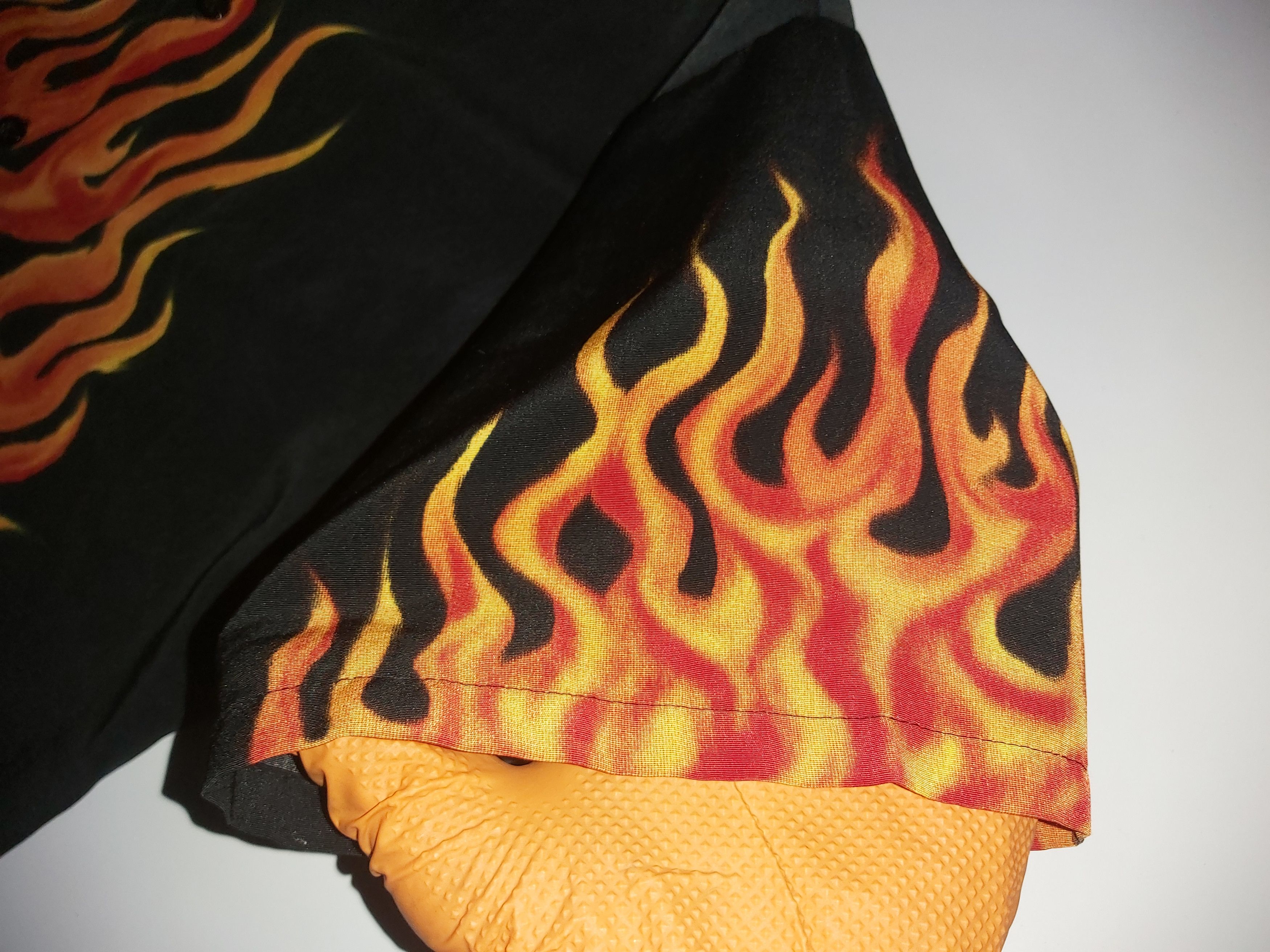 Vintage Crazy Vintage Y2K Silver Point Jnco STYLE flame shirt Size US S / EU 44-46 / 1 - 9 Thumbnail
