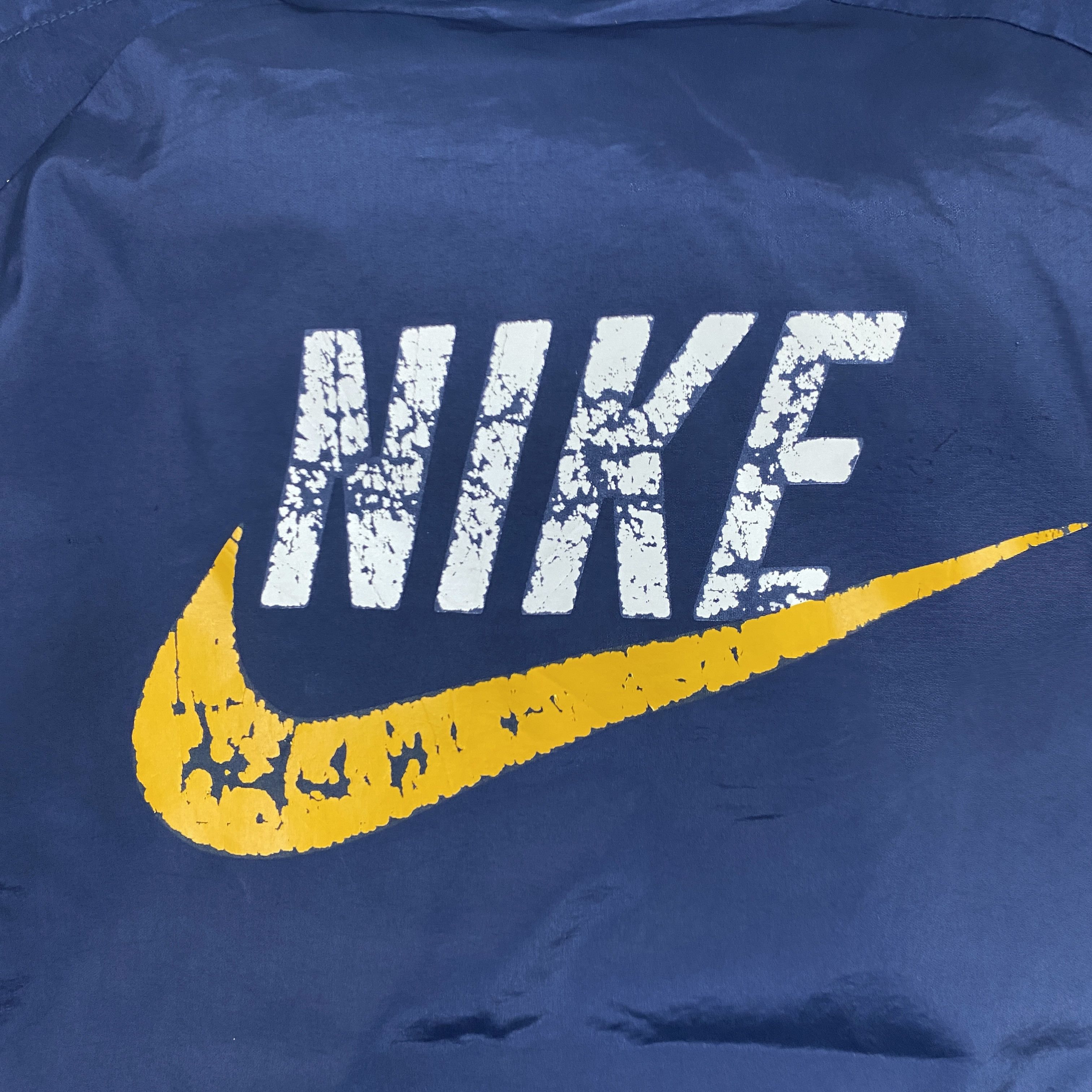 Nike Vintage Nike Windbreaker Light Jacket- J389 Size US S / EU 44-46 / 1 - 5 Thumbnail