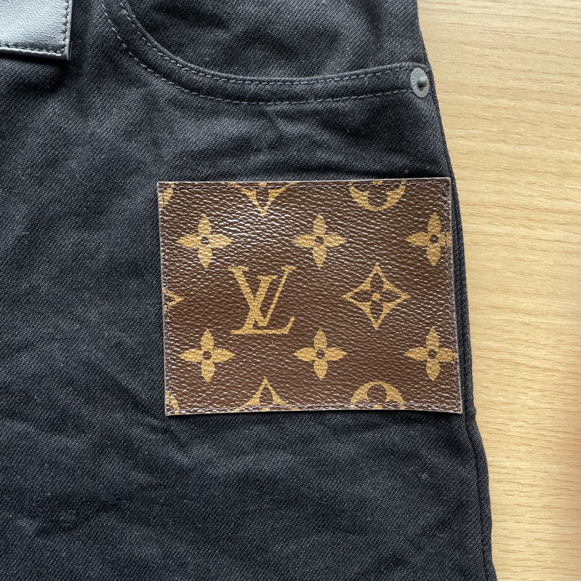 Louis Vuitton LOUIS VUITTON color blocked denim short wmn's black 34 Size 25" / US 0 / IT 36 - 3 Thumbnail
