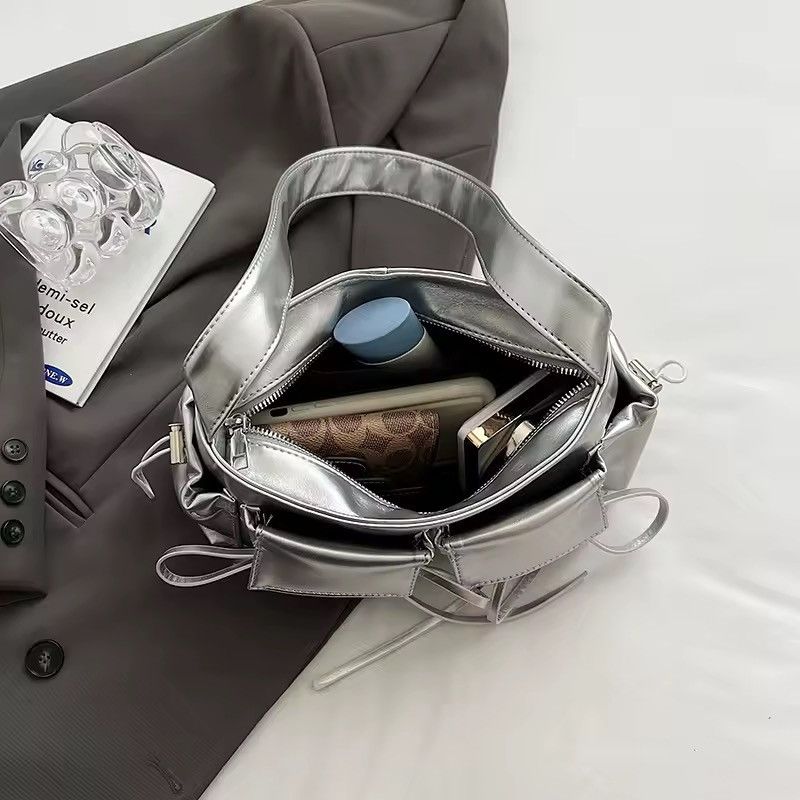 Other Vintage Y2k Style PU Leather Silver Metallic Shoulder Bag Size ONE SIZE - 11 Thumbnail
