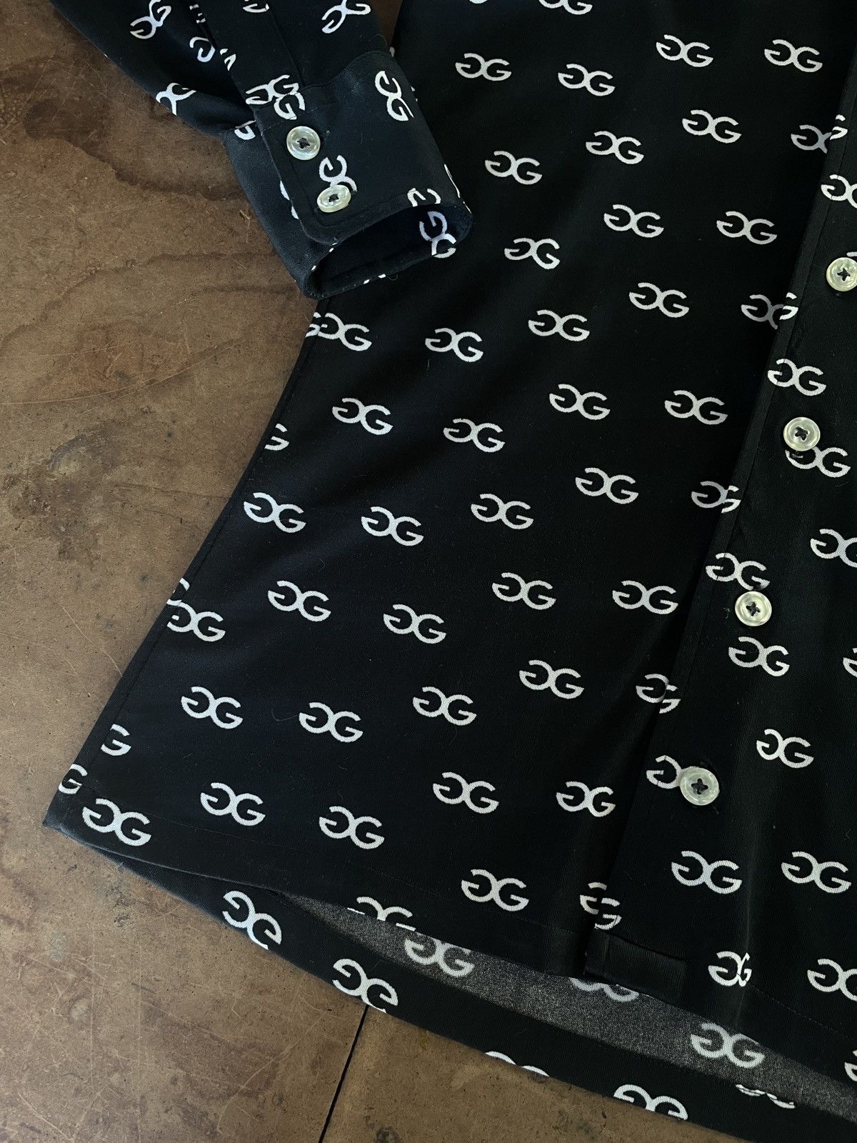 Givenchy RARE 1970’s Givenchy X Chesa GG logo Button Up Shirt Size US S / EU 44-46 / 1 - 6 Thumbnail
