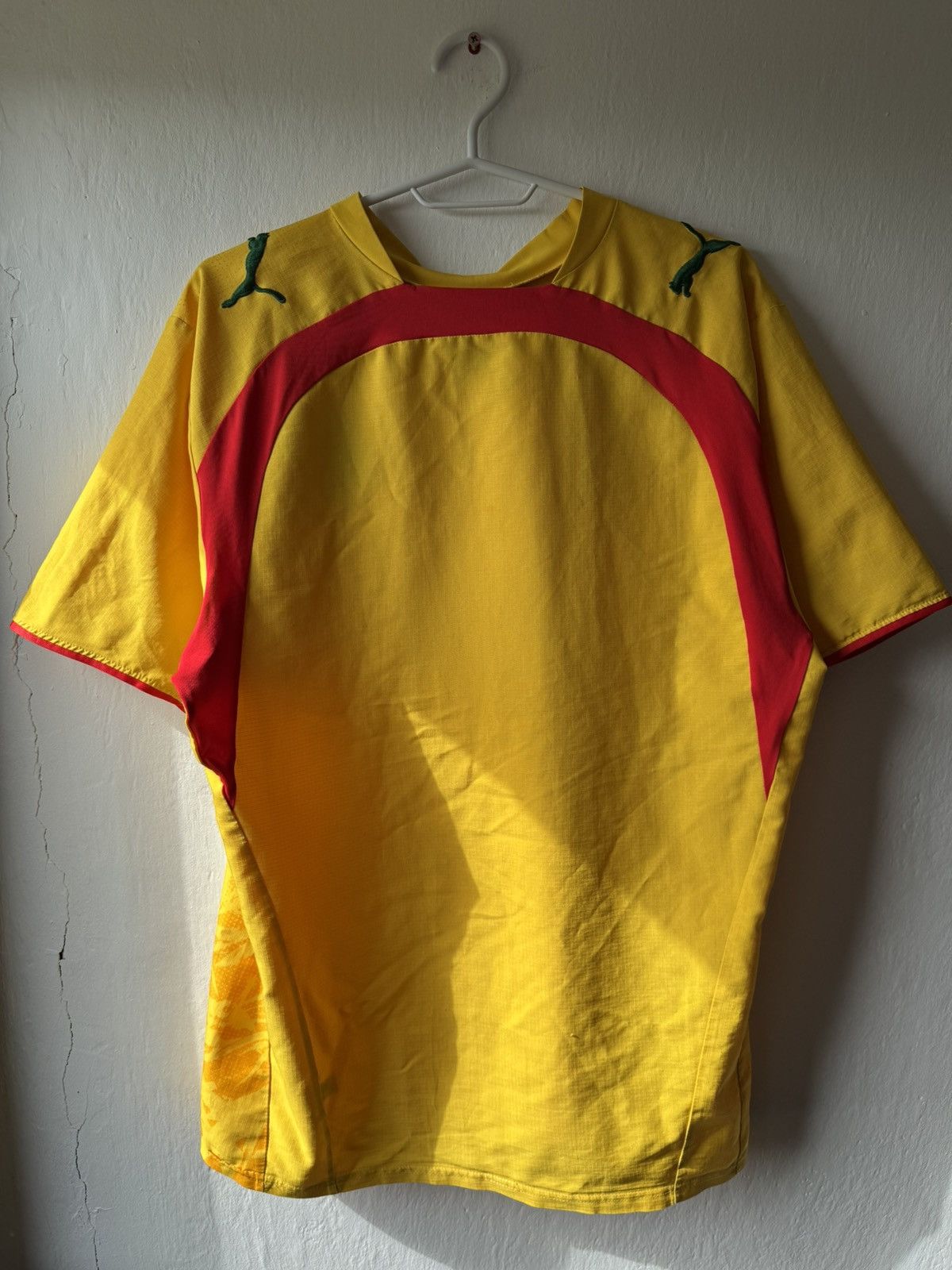 Puma × Vintage Vintage Cameroon Puma 2006 World Africa Cup Away L Soccer Size US L / EU 52-54 / 3 - 5 Thumbnail