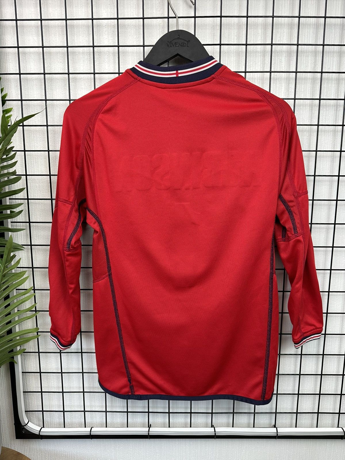 Umbro Paul Robinson England 2004 goalkeeper double sided jersey Size US S / EU 44-46 / 1 - 13 Thumbnail