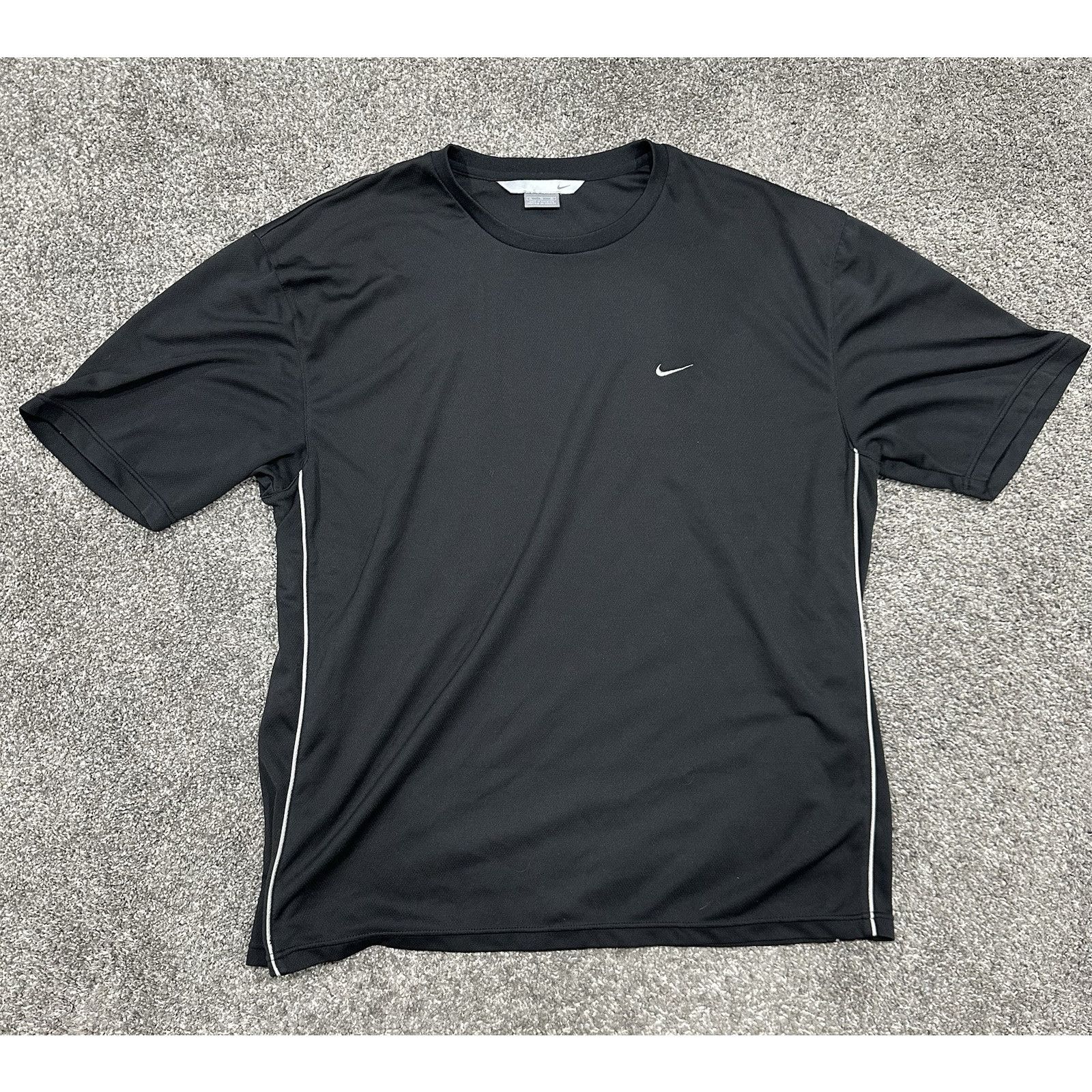 Nike Y2K Nike Shirt Mens XL Short Sleeve Mini Swoosh Check Logo Size US XL / EU 56 / 4 - 1 Thumbnail
