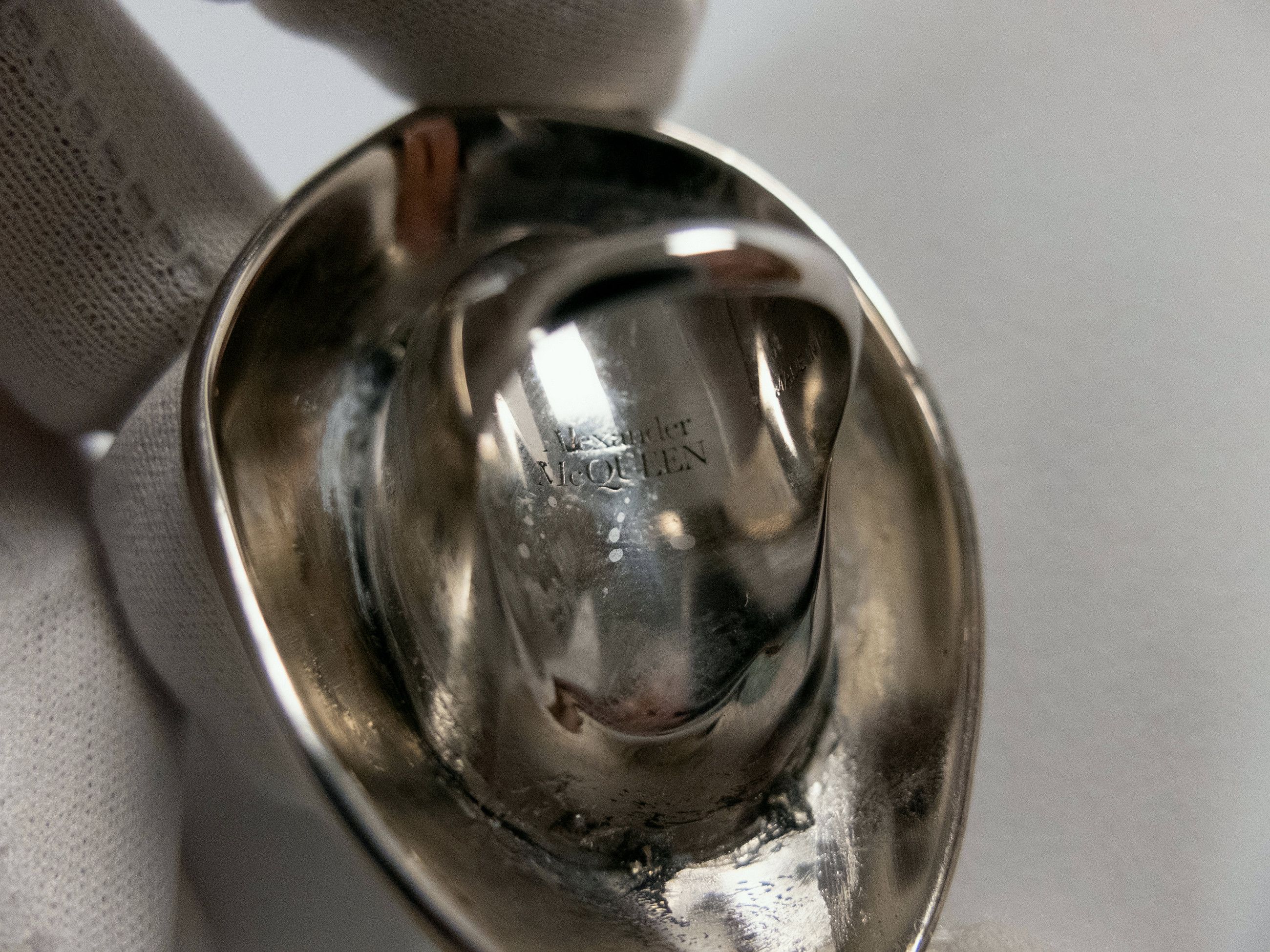 Alexander McQueen ALEXANDER MCQUEEN Aura silver tone metal ring 6 / 13 q Size ONE SIZE - 11 Thumbnail