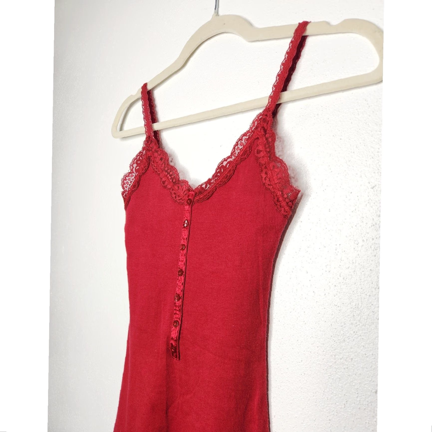 Vintage VINTAGE SO Tank Top Women S Red Lace Button Star Cami Spaghetti Y2K Wear It Declare It Size S / US 4 / IT 40 - 3 Thumbnail