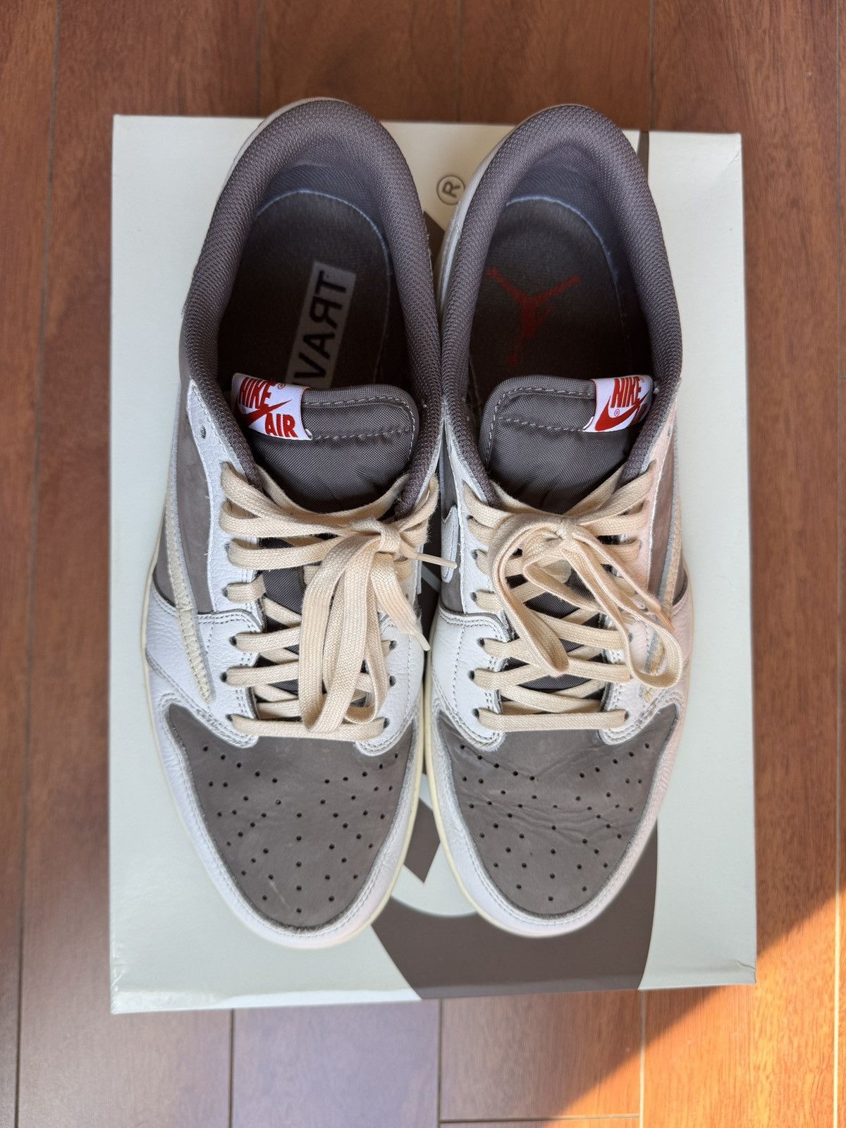 Nike Travis Scott x Air Jordan 1 Low “Reverse Mocha” Size US 13 / EU 46 - 6 Thumbnail